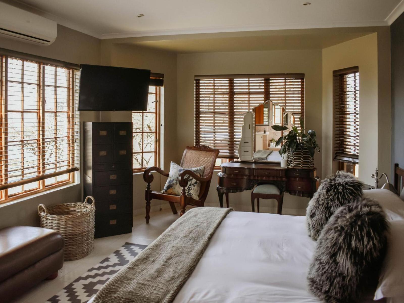 Standard King Room - Photo 2
