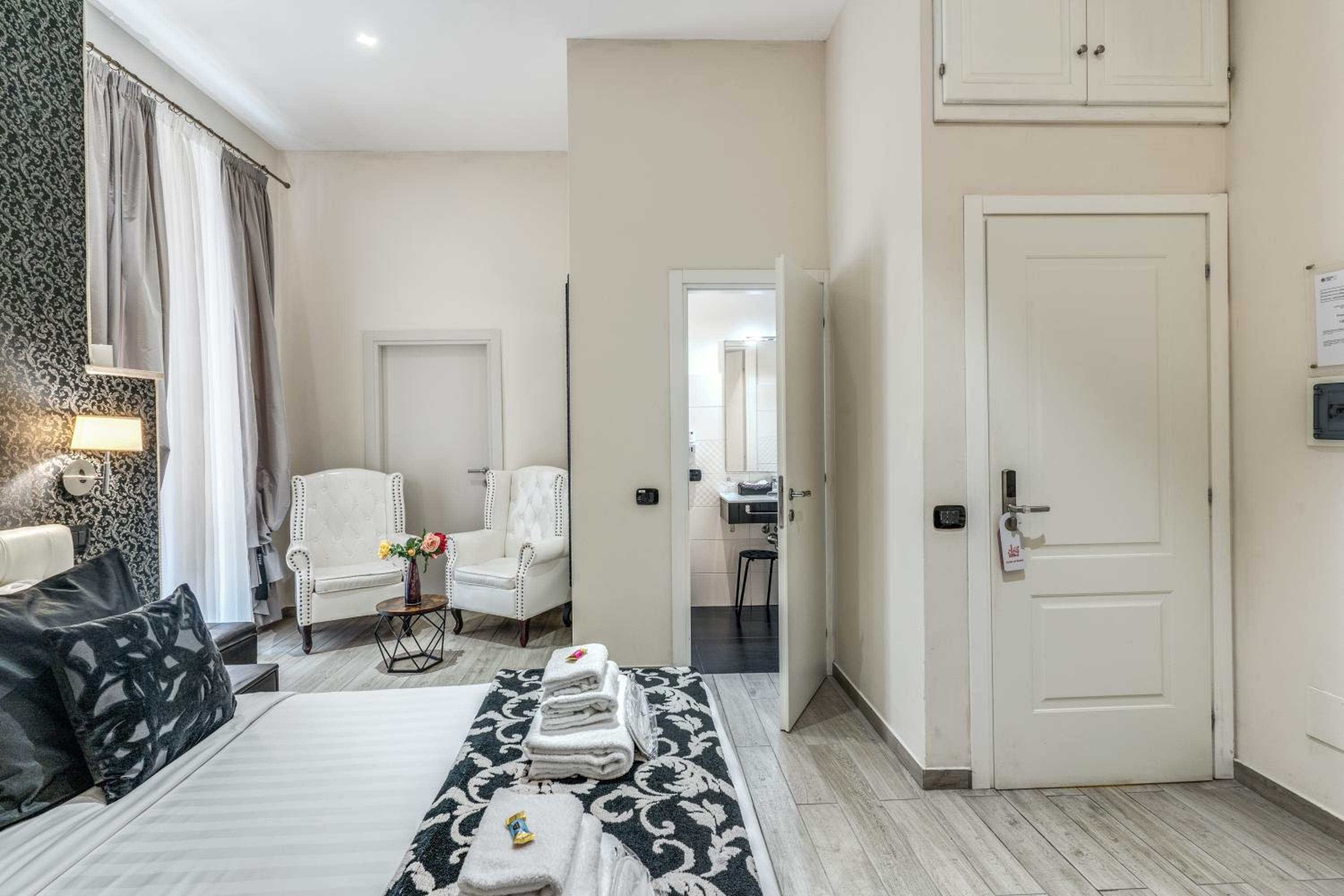 Double Room photo 2