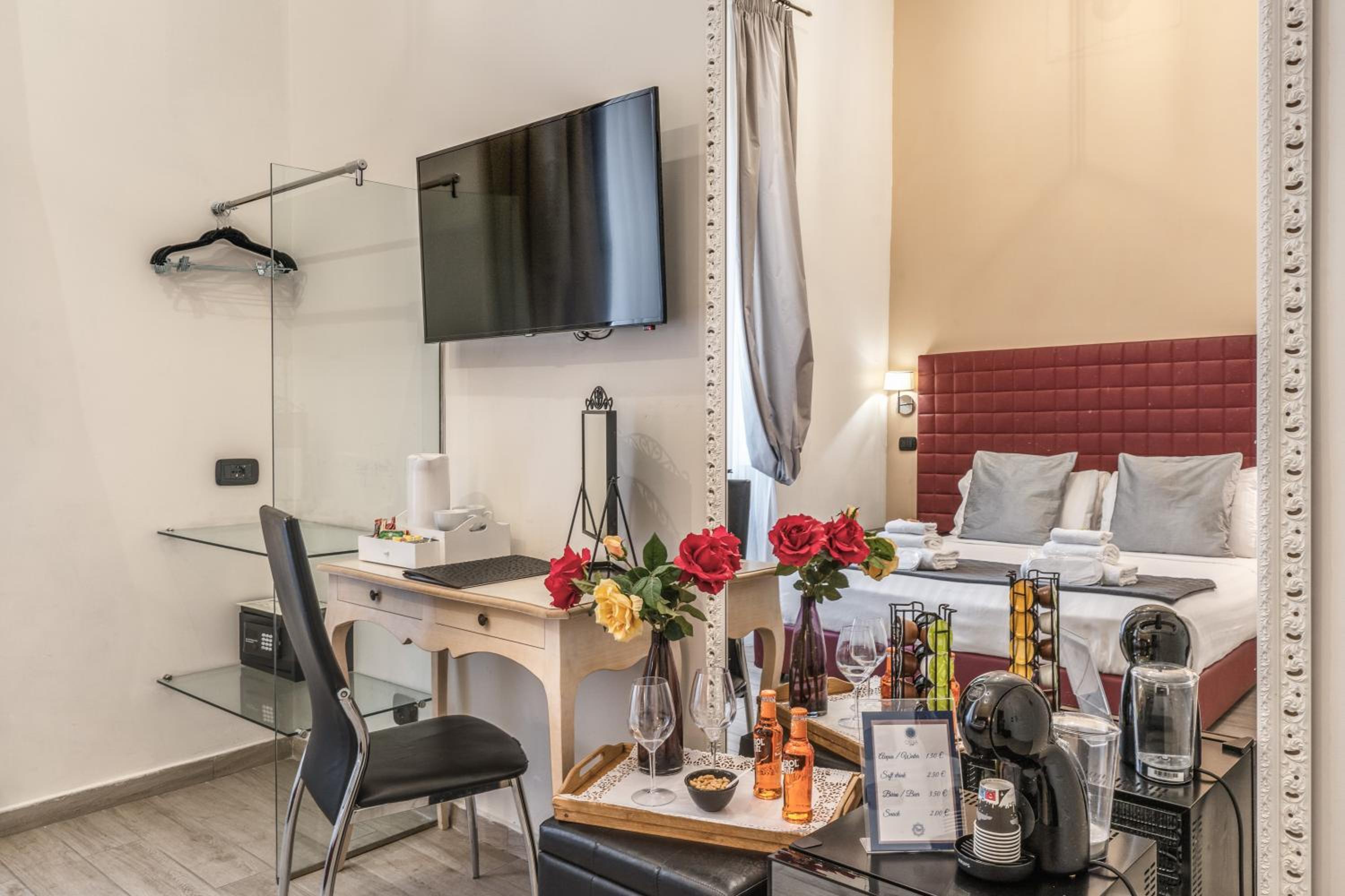 Double or Twin Room photo 3