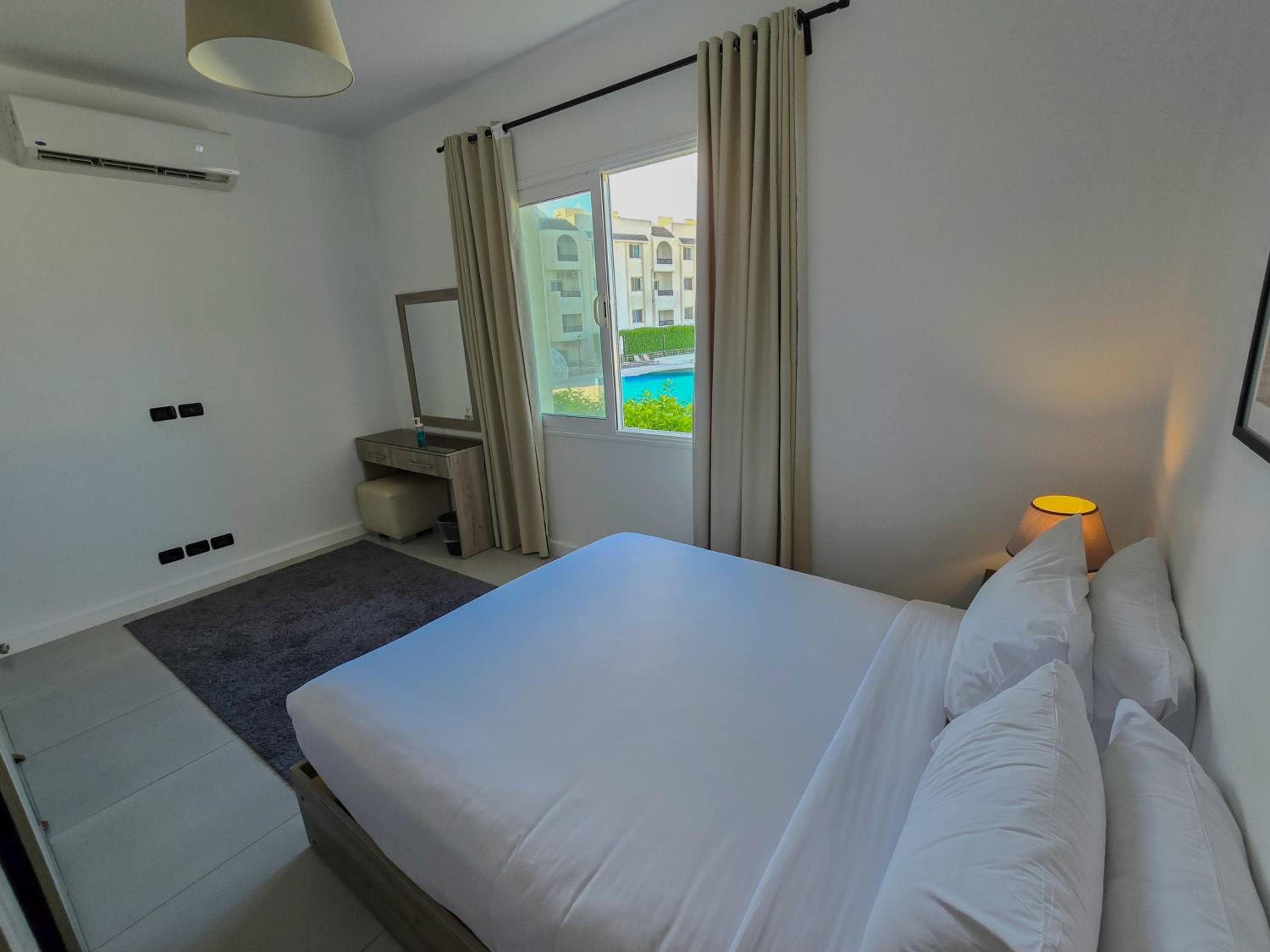 Superior Suite with Sea View - Photo 2