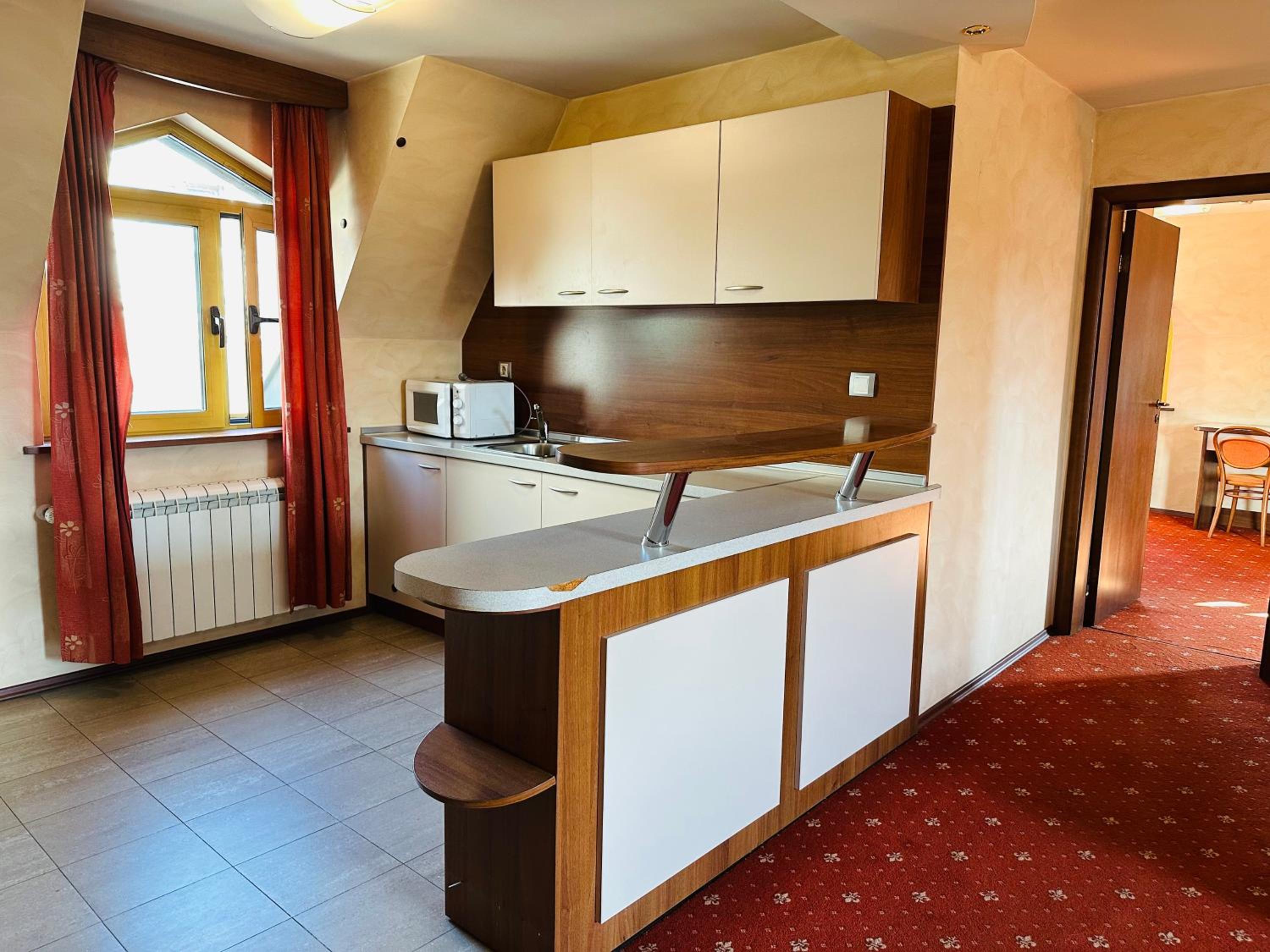 Standard Suite - Photo 7