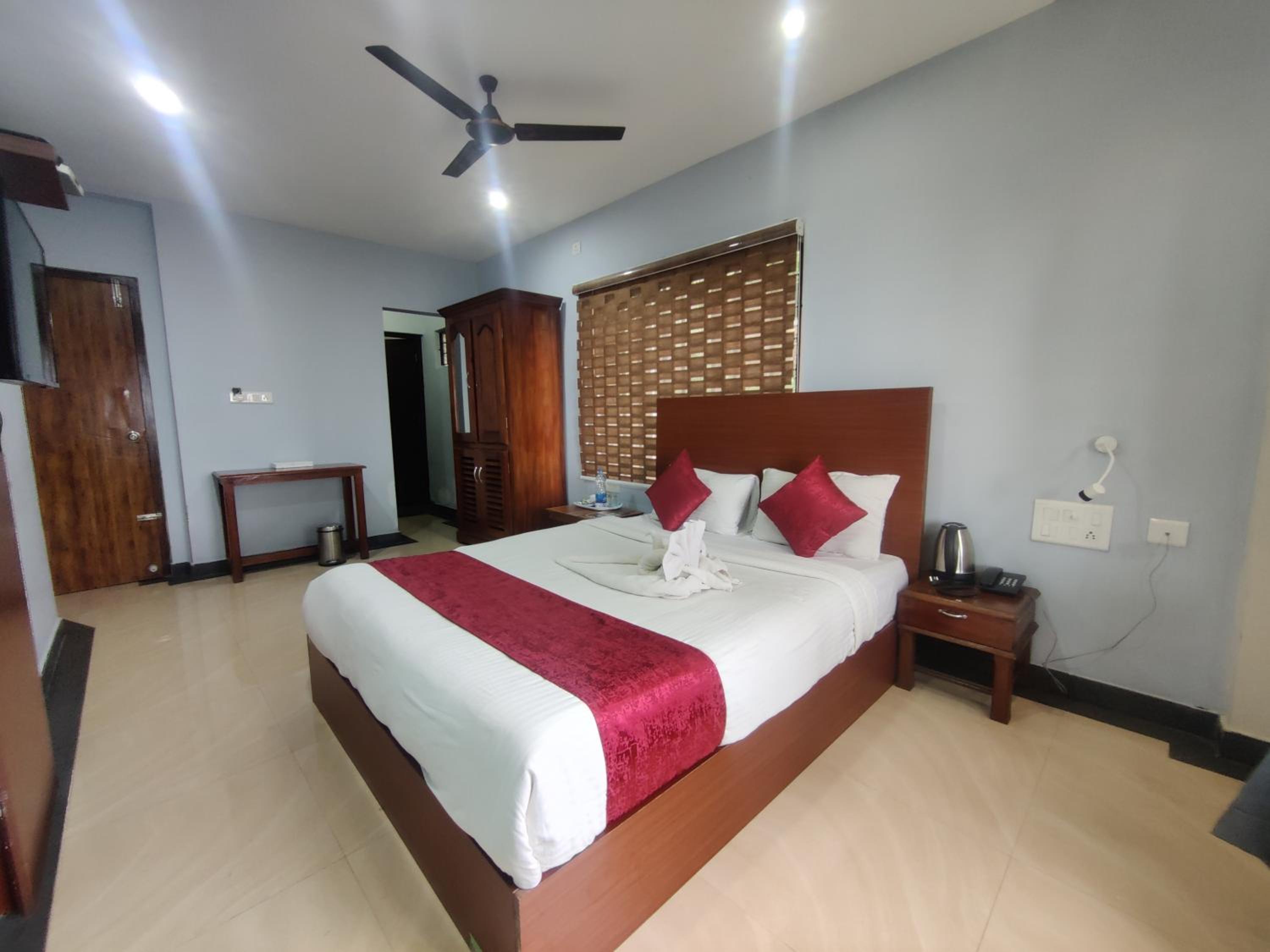 Deluxe Double Room photo 2