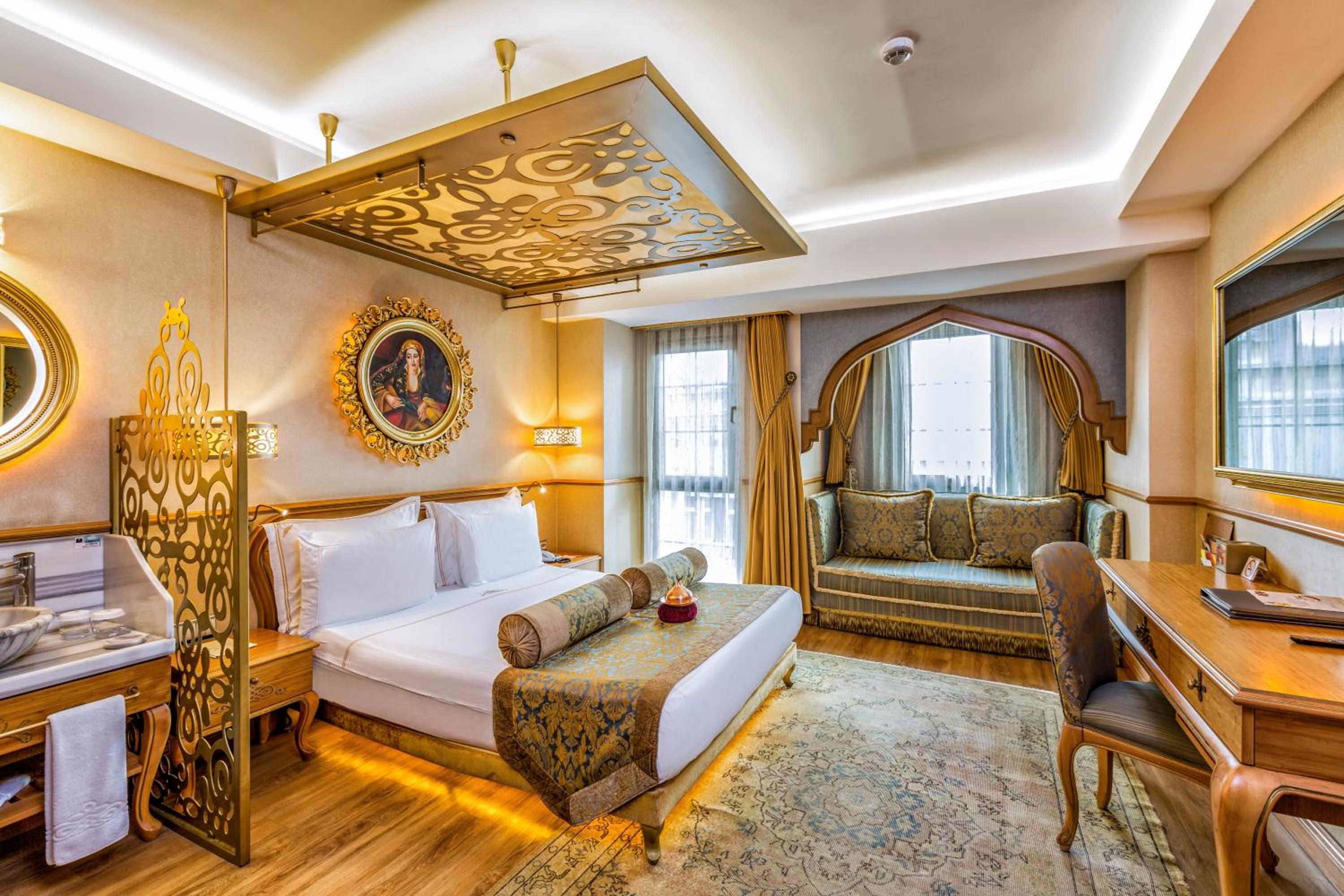 Deluxe Double or Twin Room photo 1