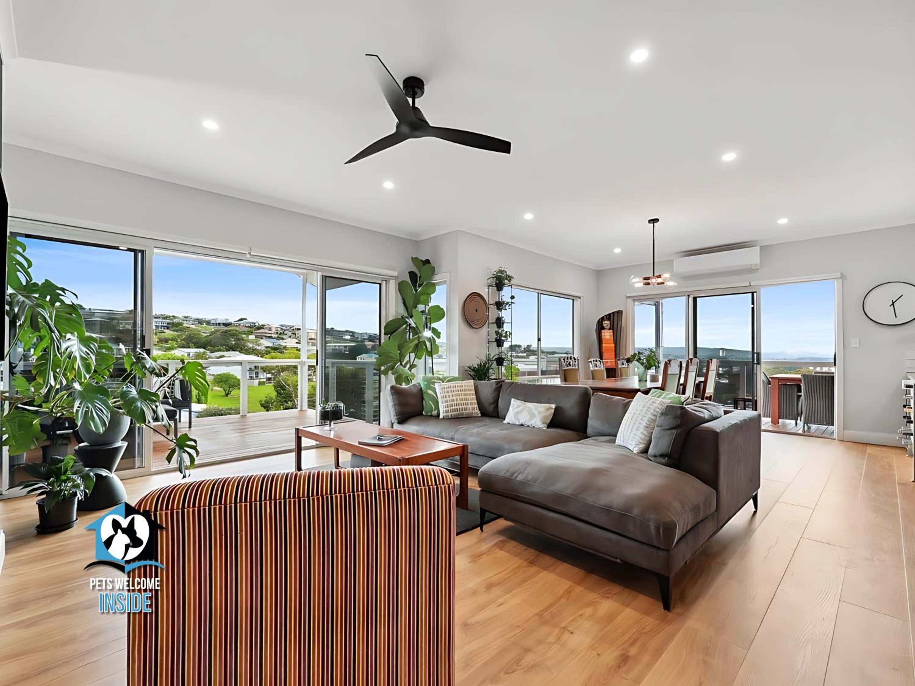 Four-Bedroom House photo 1