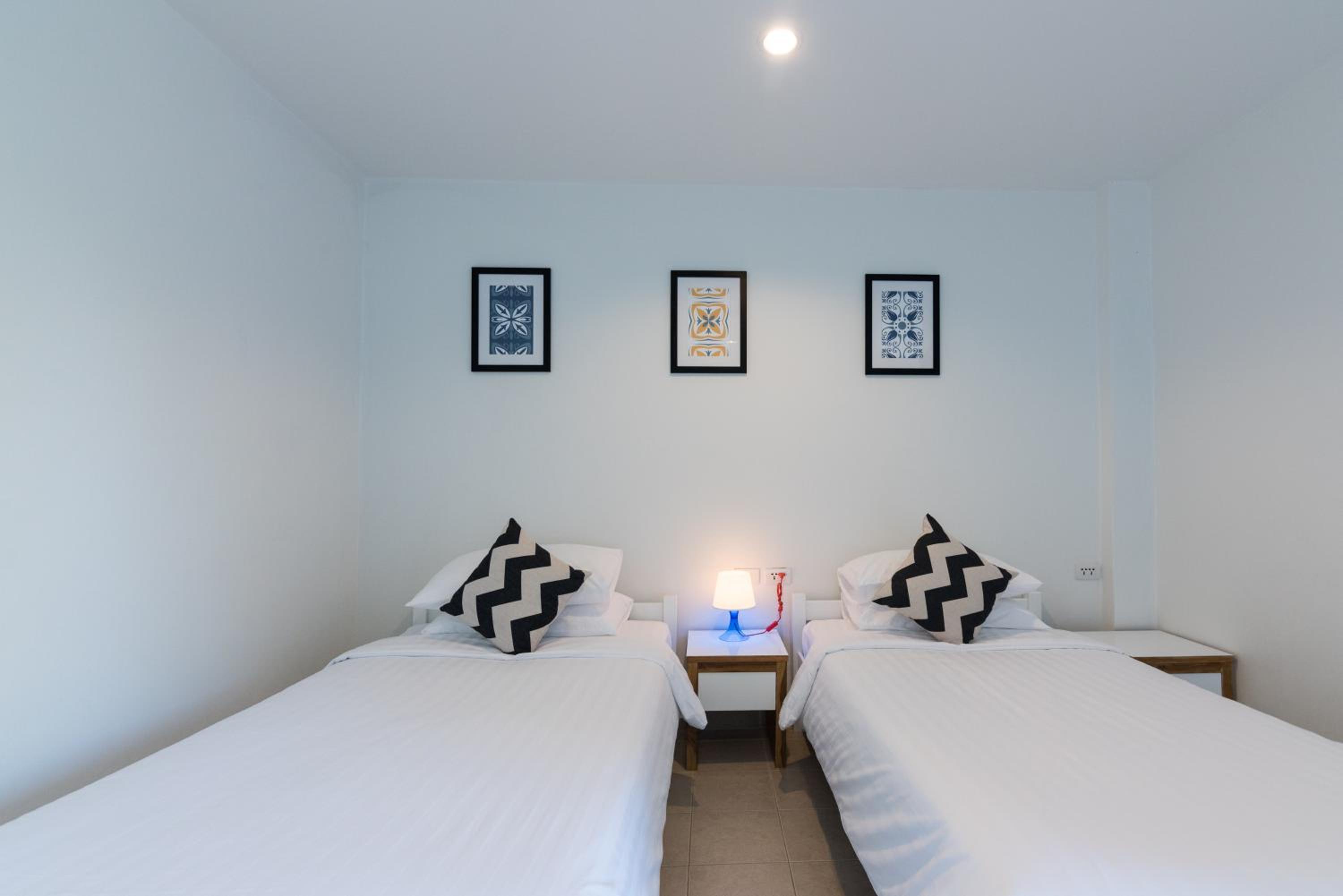 Standard Twin Room photo 3