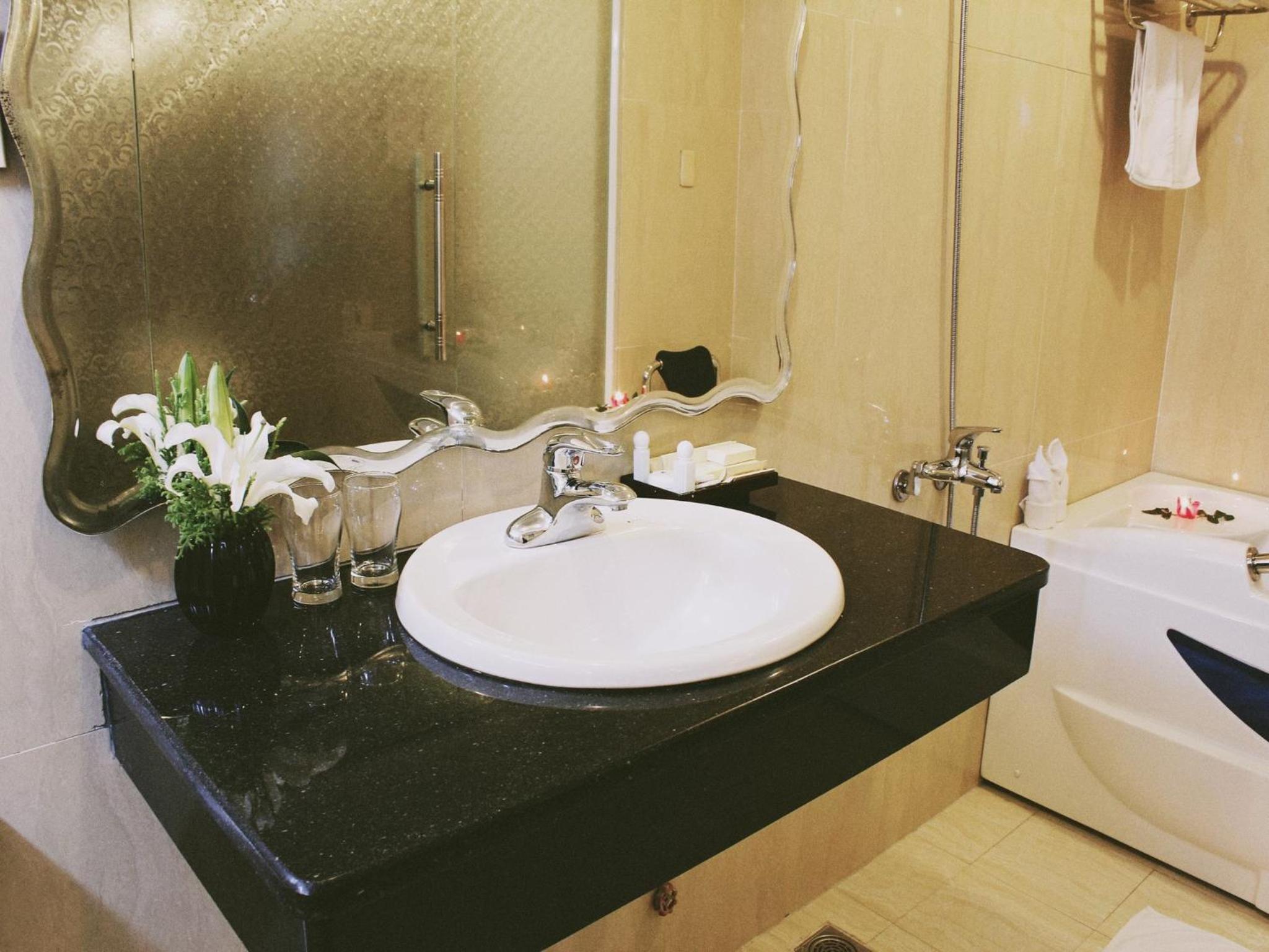 Deluxe Double Room - Photo 5