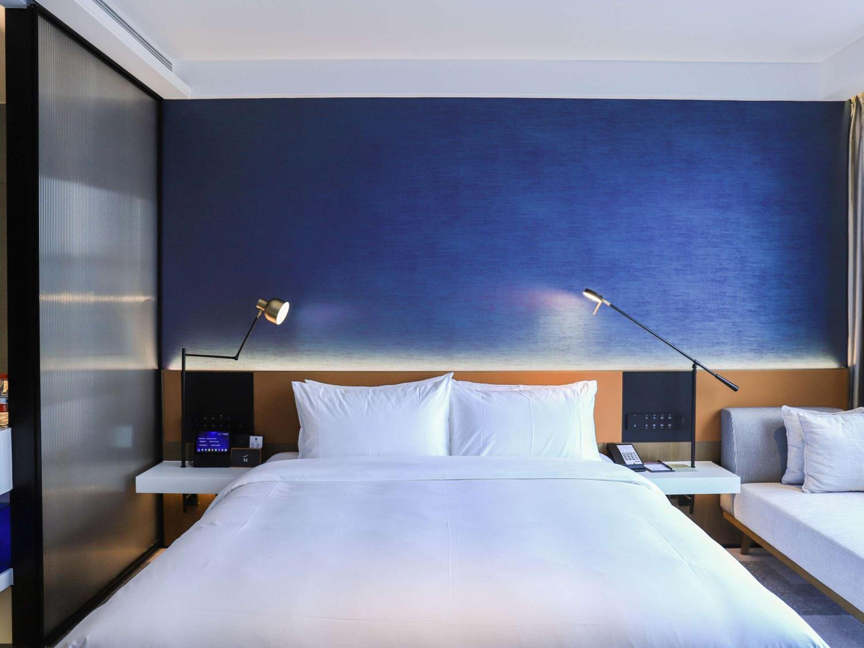 Standard King Room - Photo 4