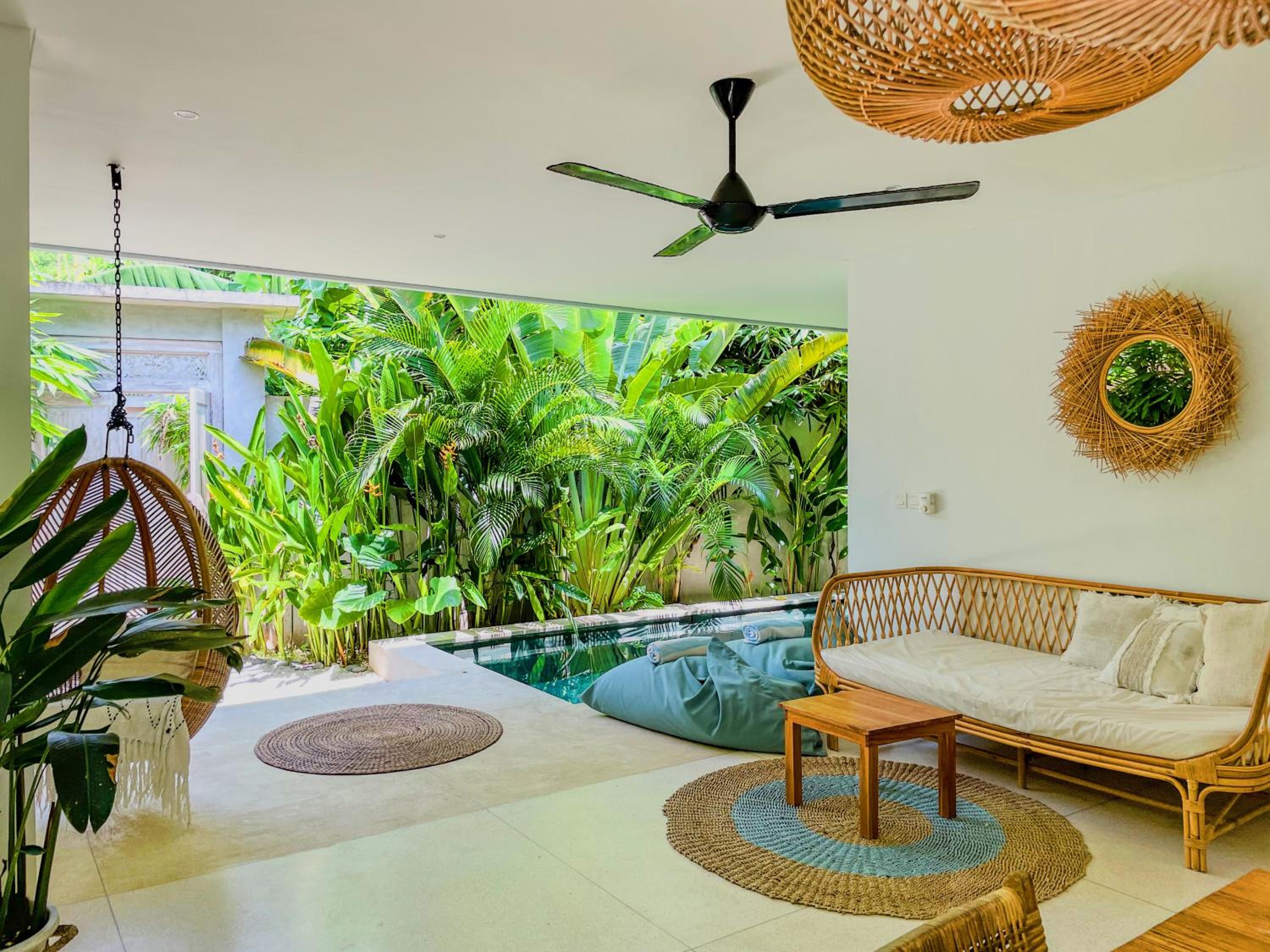 Villa with Private Pool photo 2