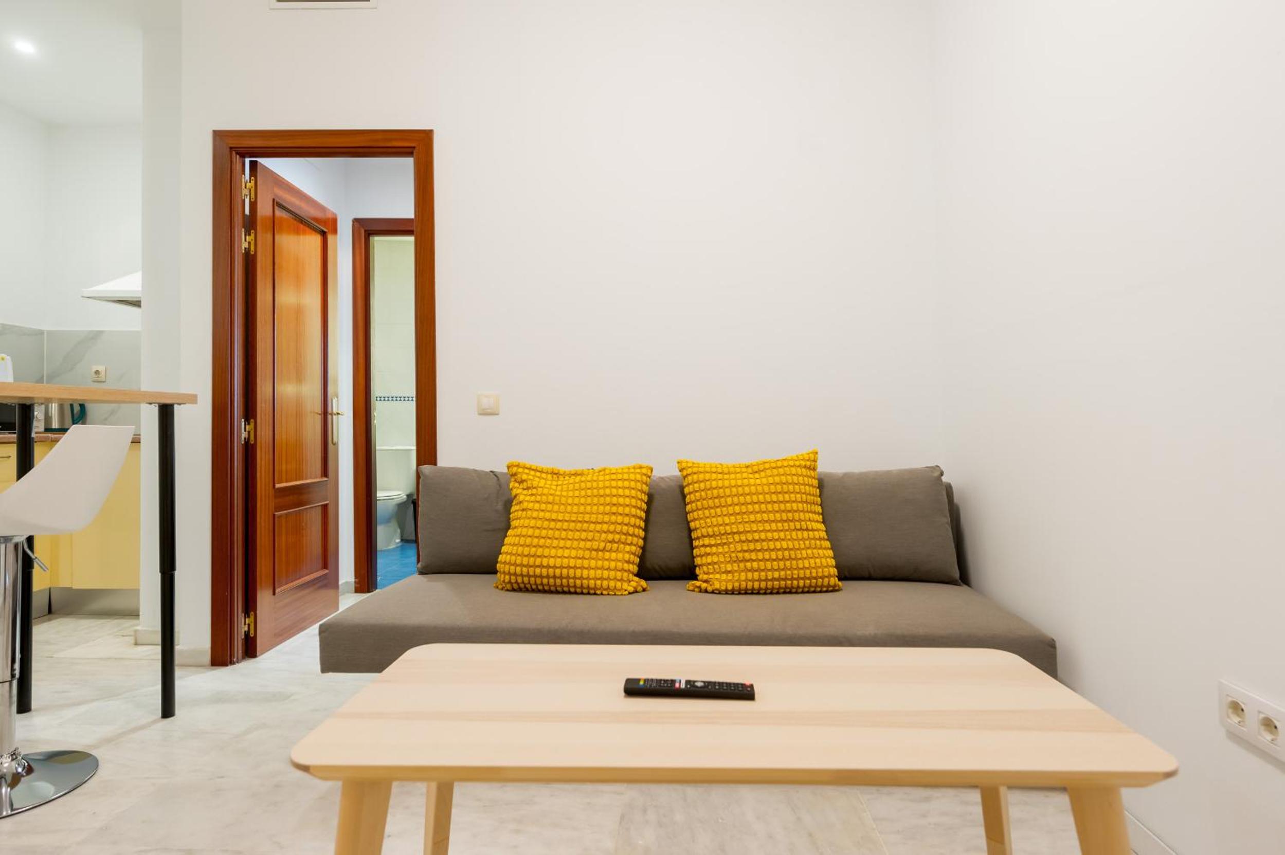 Two-Bedroom Standard Apartment photo 2