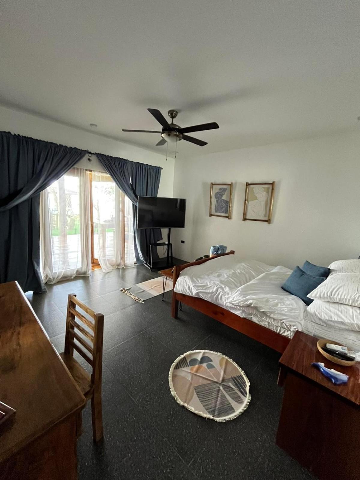 Villa photo 2