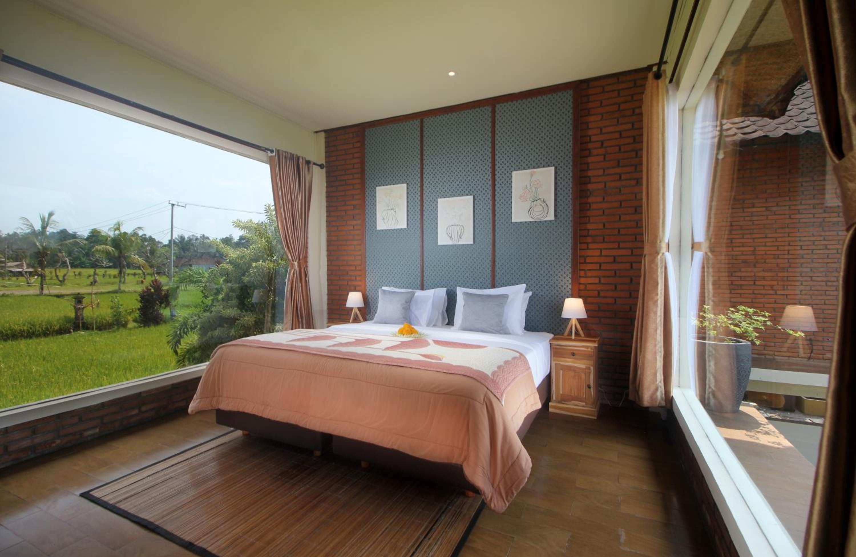 Two-Bedroom Villa - Photo 23