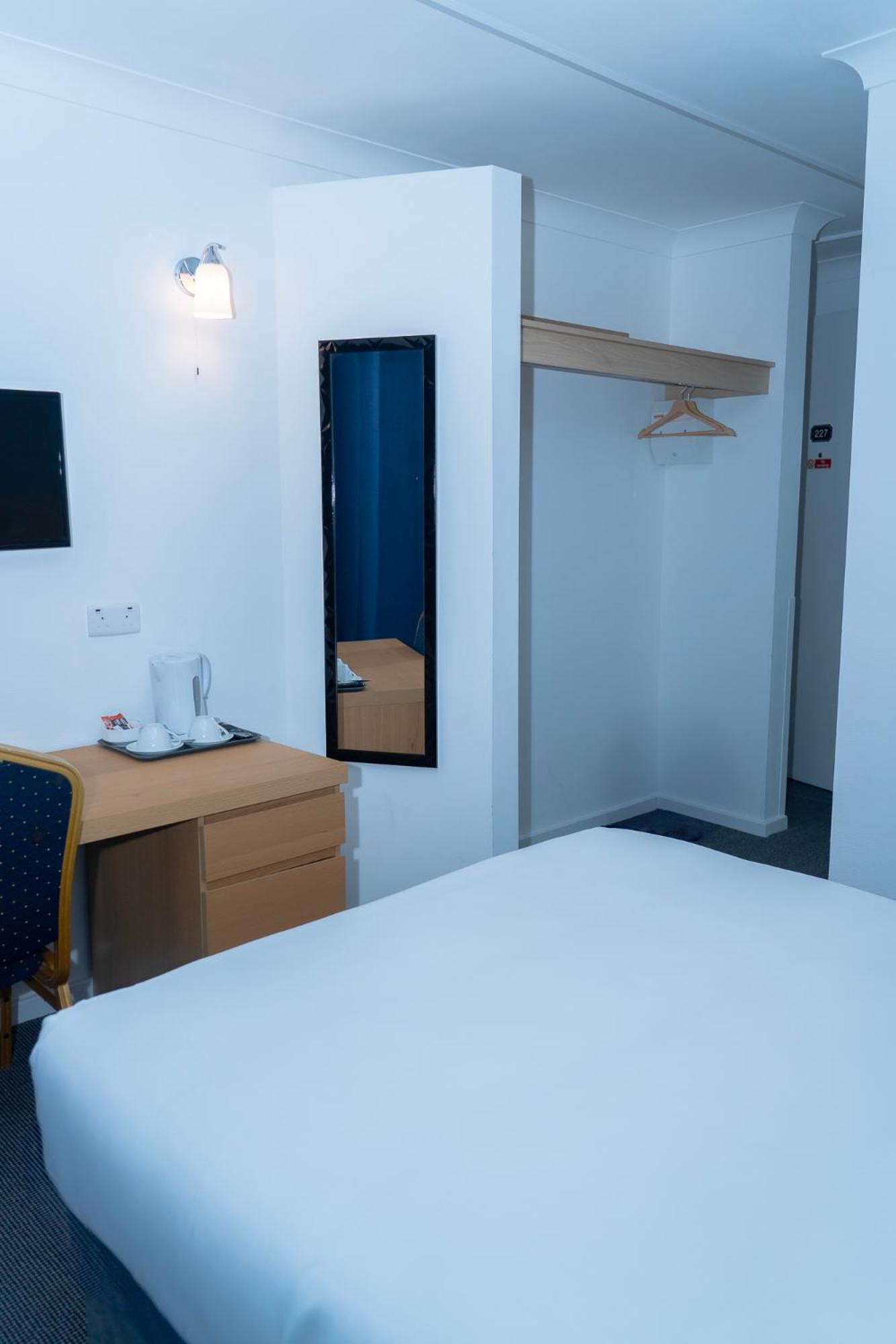 Deluxe Double Room - Photo 10