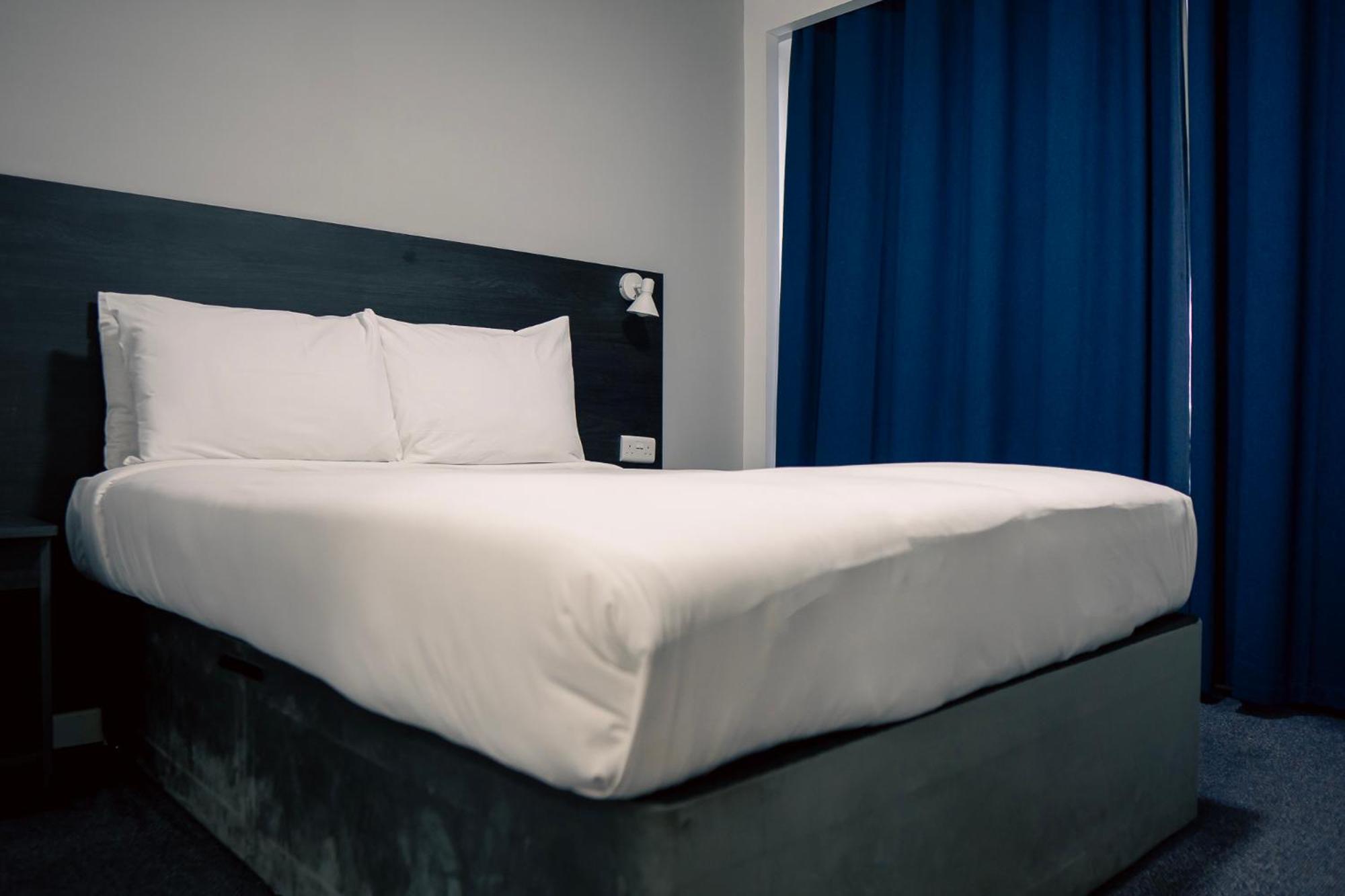 Deluxe Double Room - Photo 23