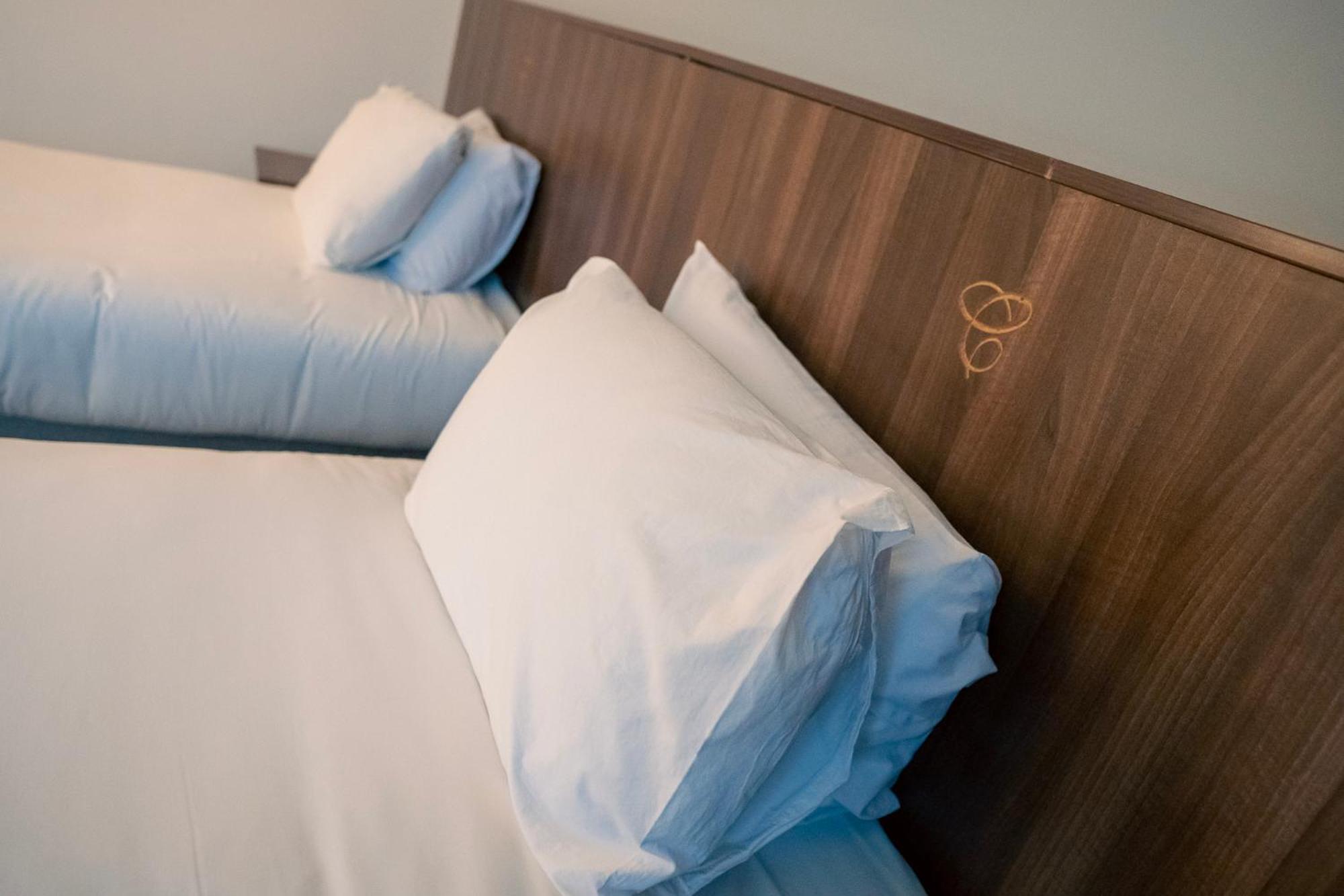 Standard Twin Room - Photo 5