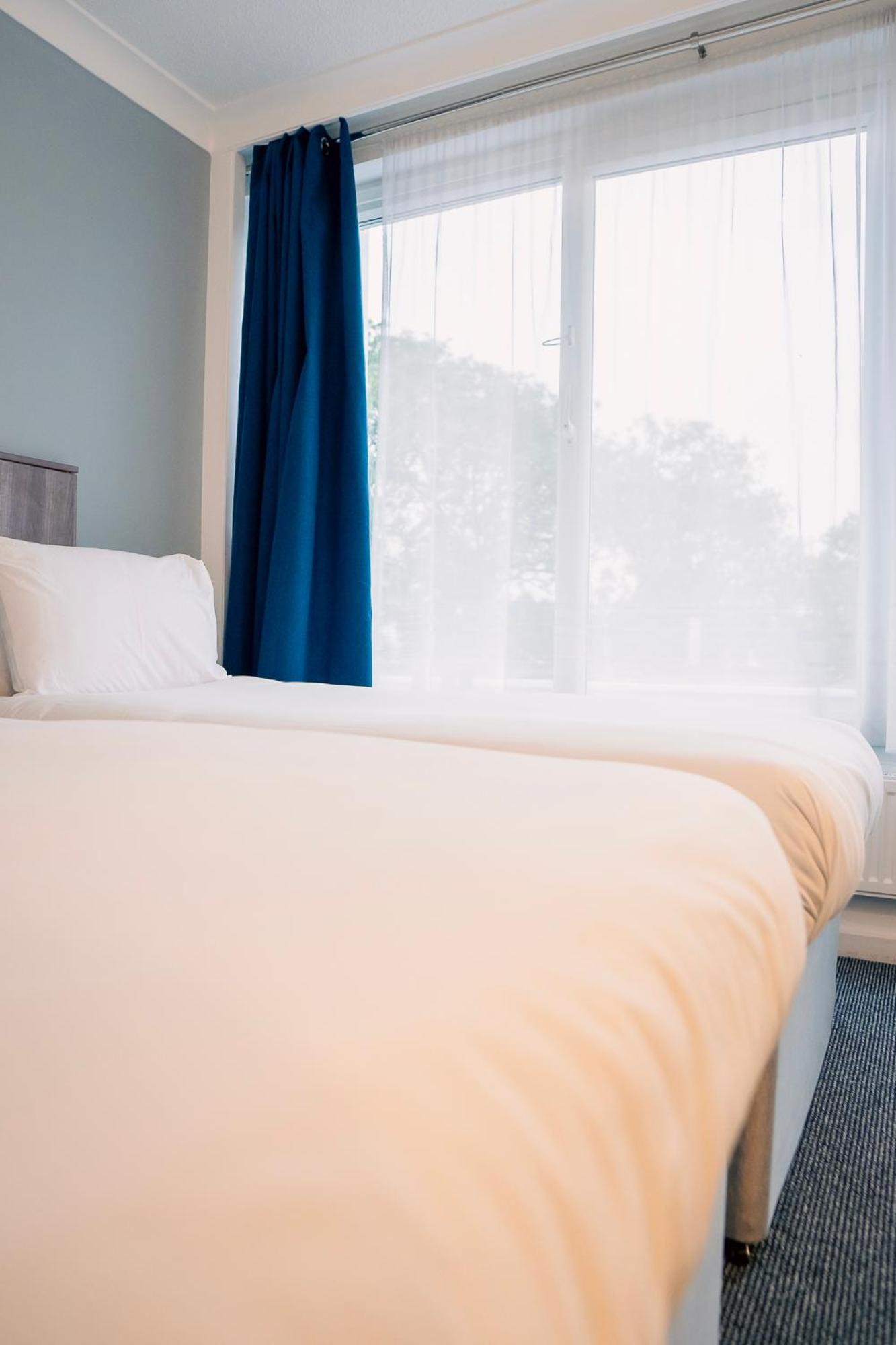 Deluxe Twin Room - Photo 3