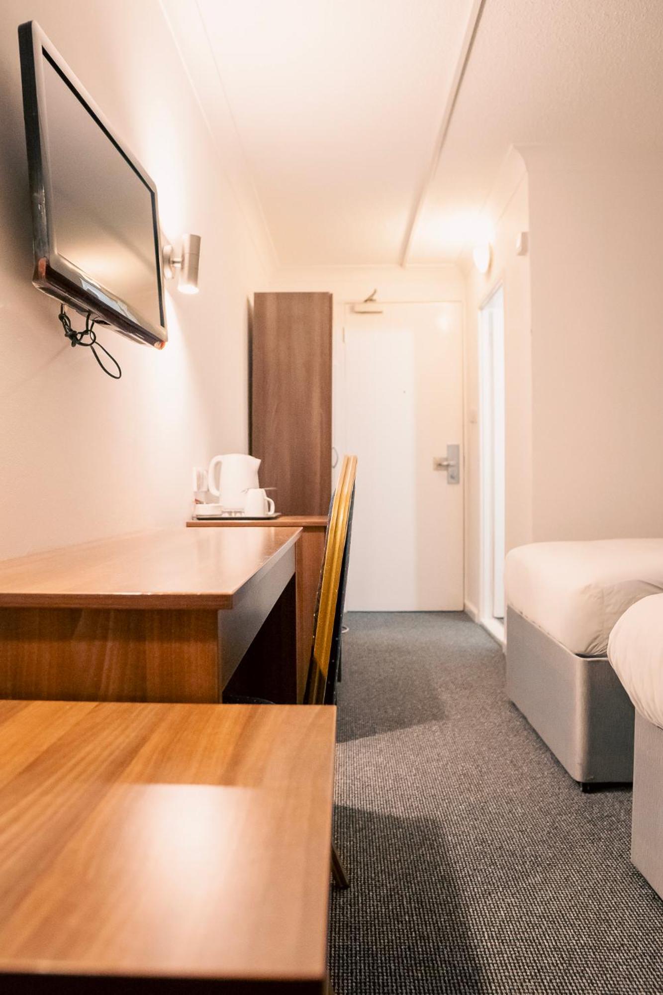 Deluxe Twin Room - Photo 5