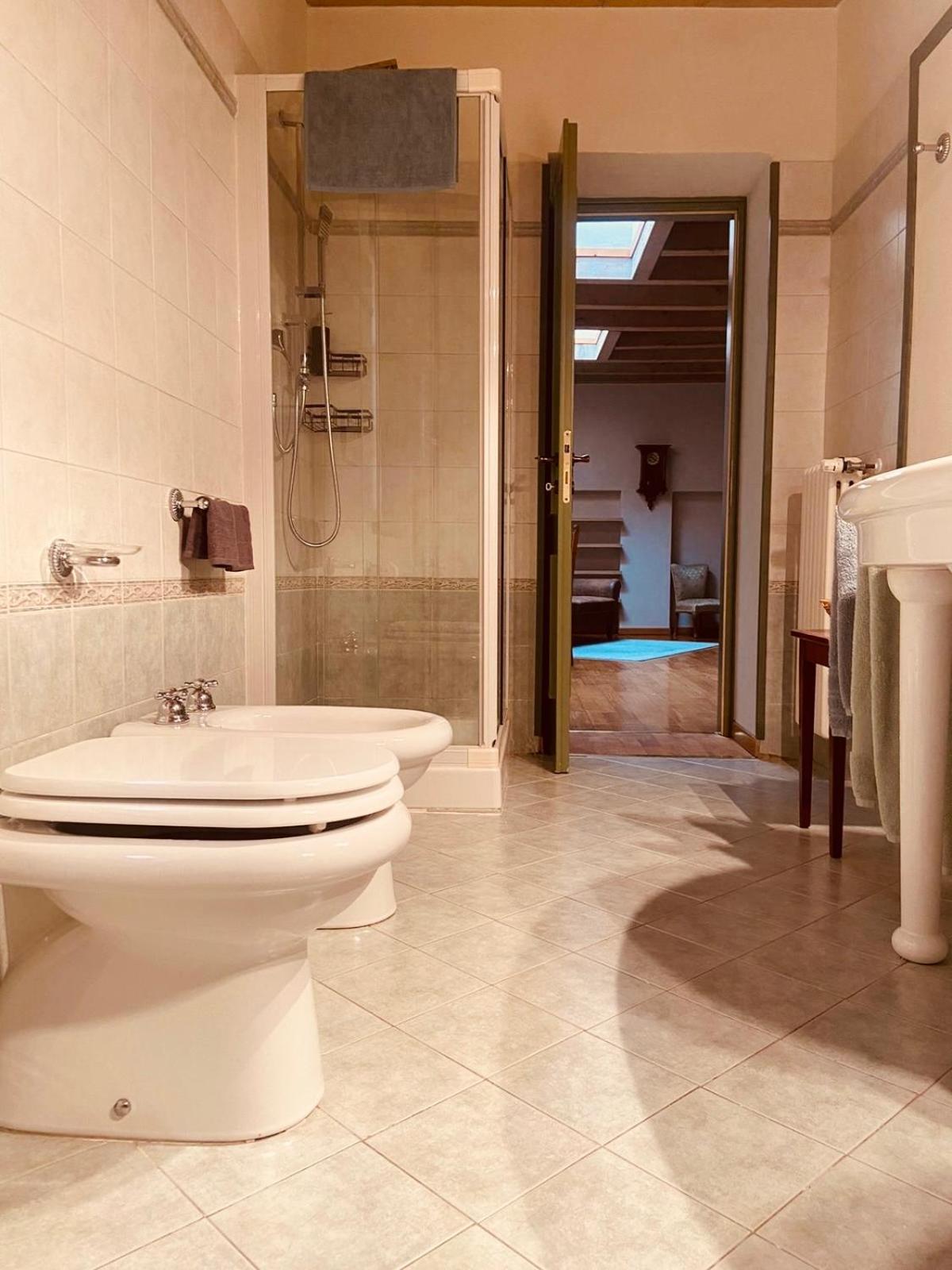 Triple Room with Private Bathroom photo 2