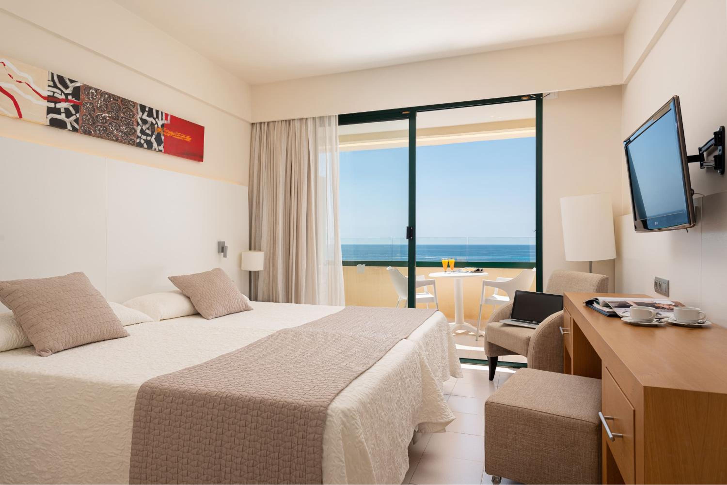 Habitación Doble con Vista al Mar