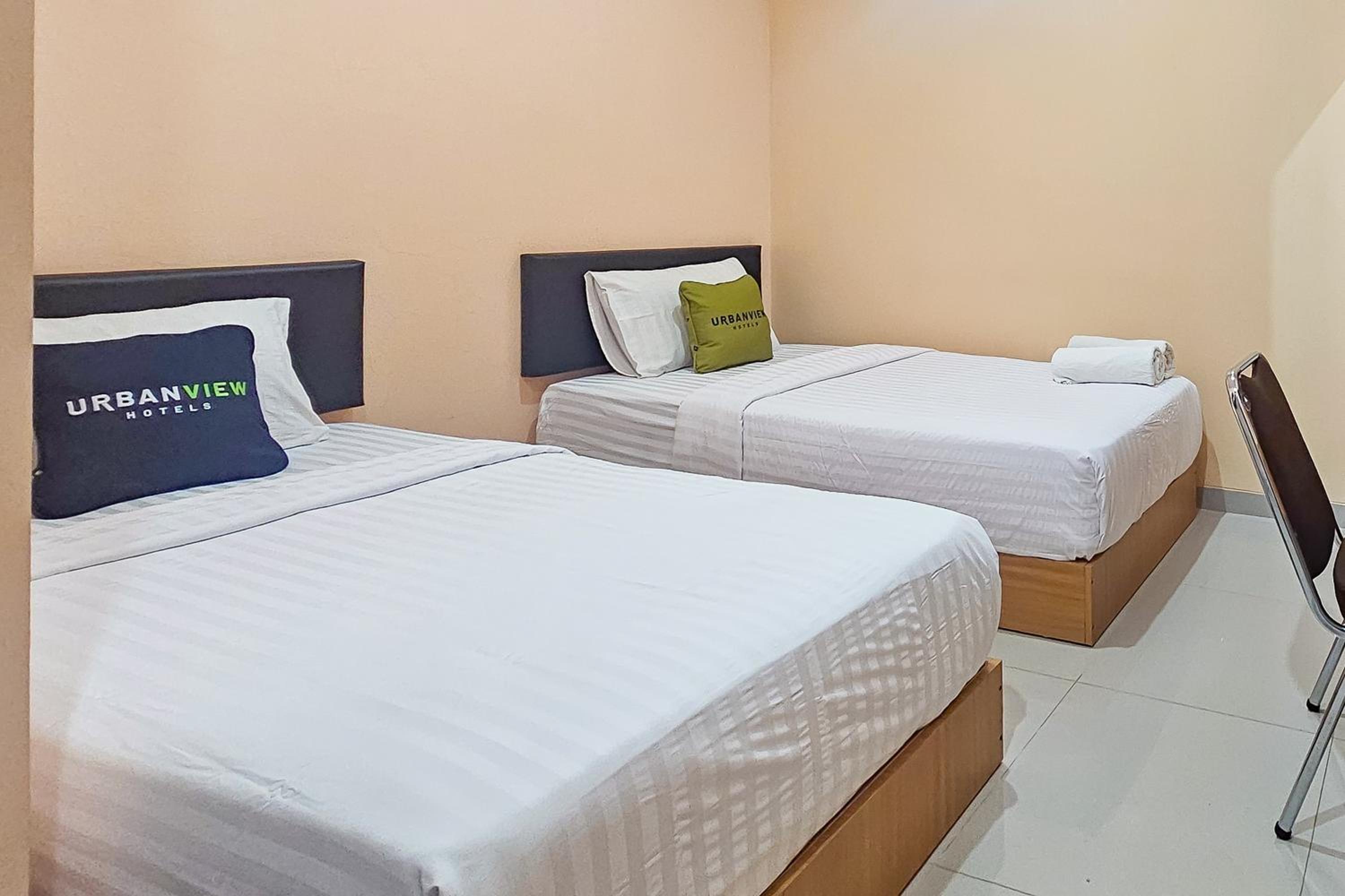 Deluxe Twin Room - Photo 3