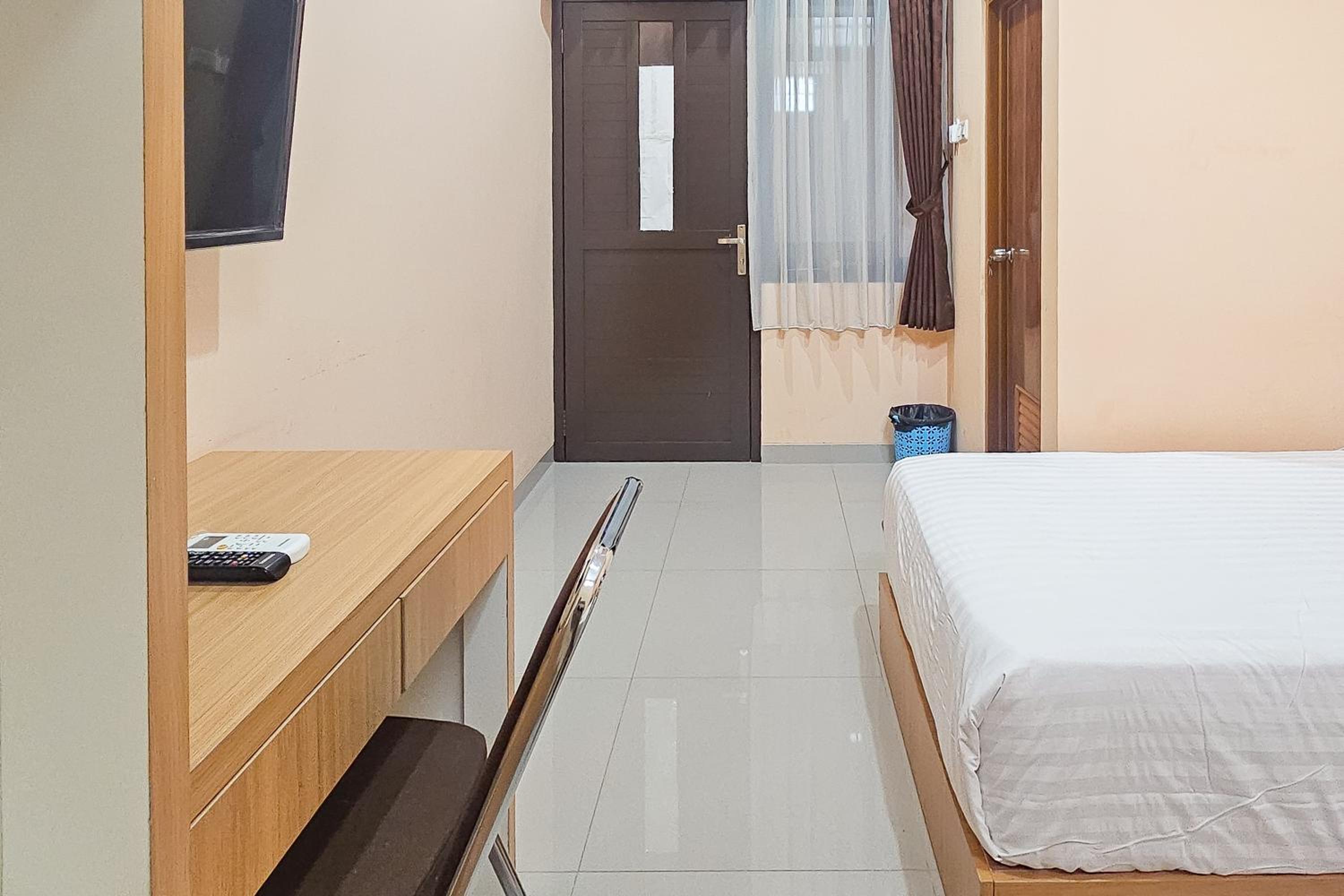 Deluxe Twin Room - Photo 2