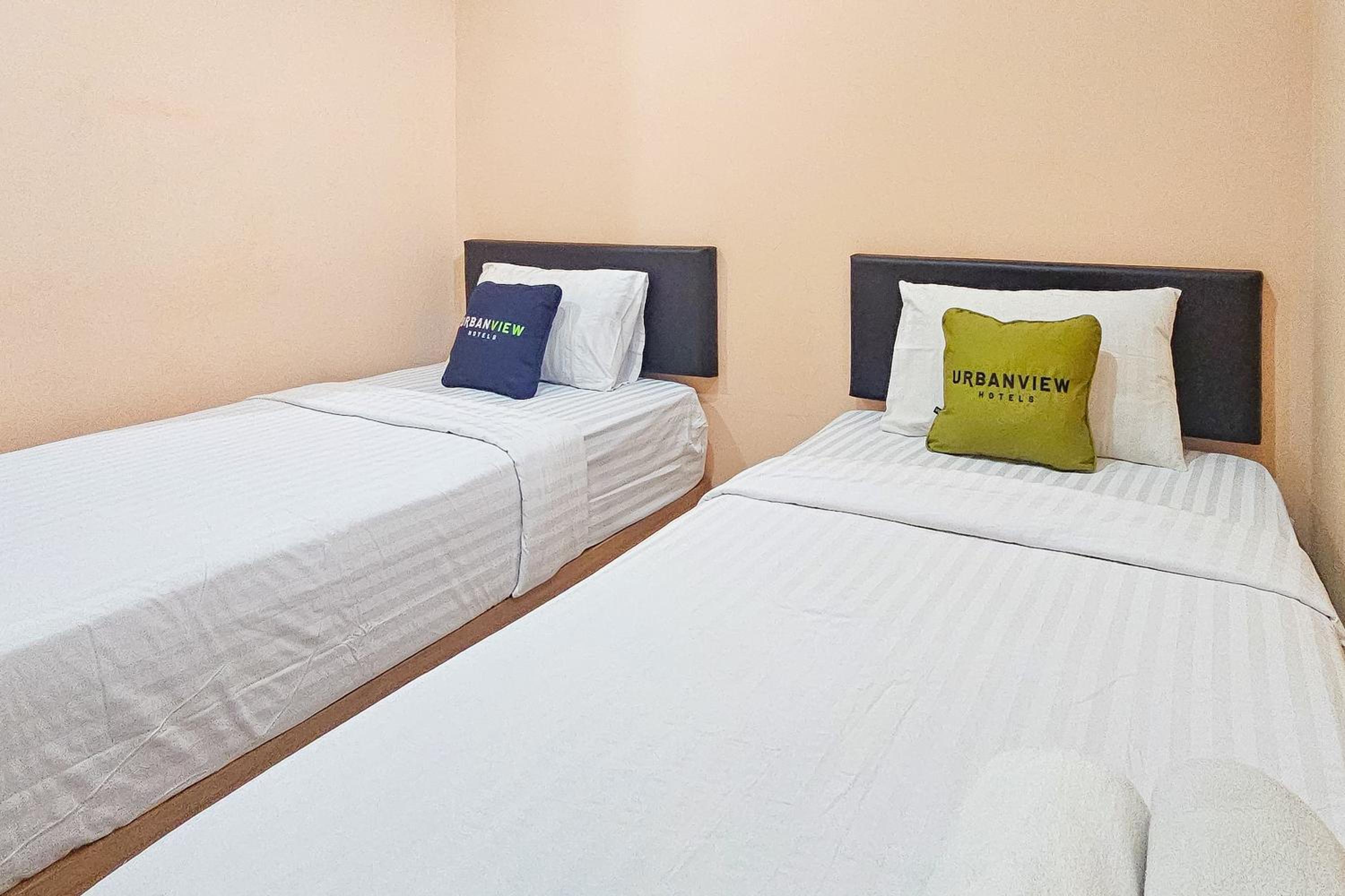 Deluxe Twin Room - Photo 9