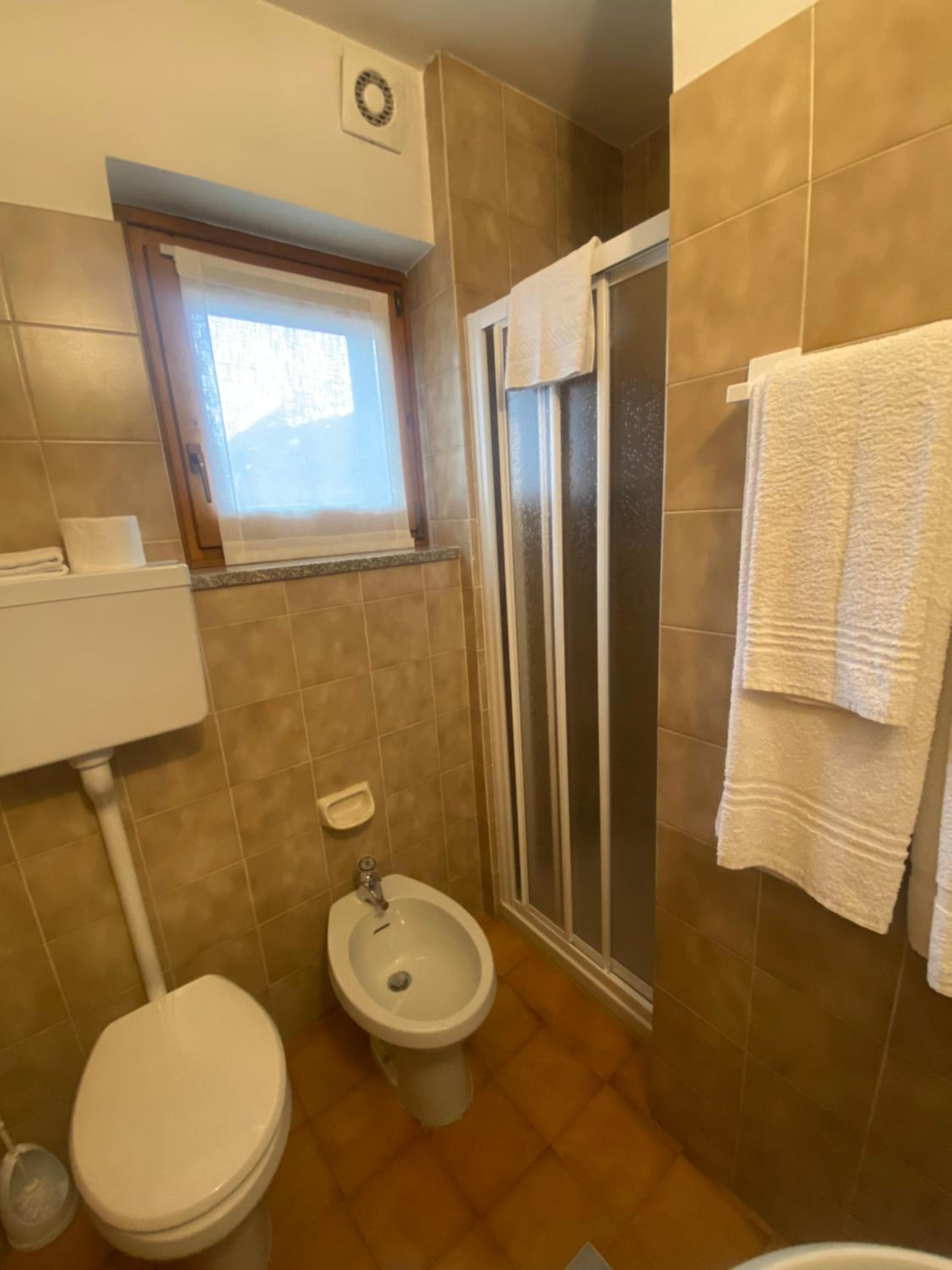 Classic Double Room - Photo 7