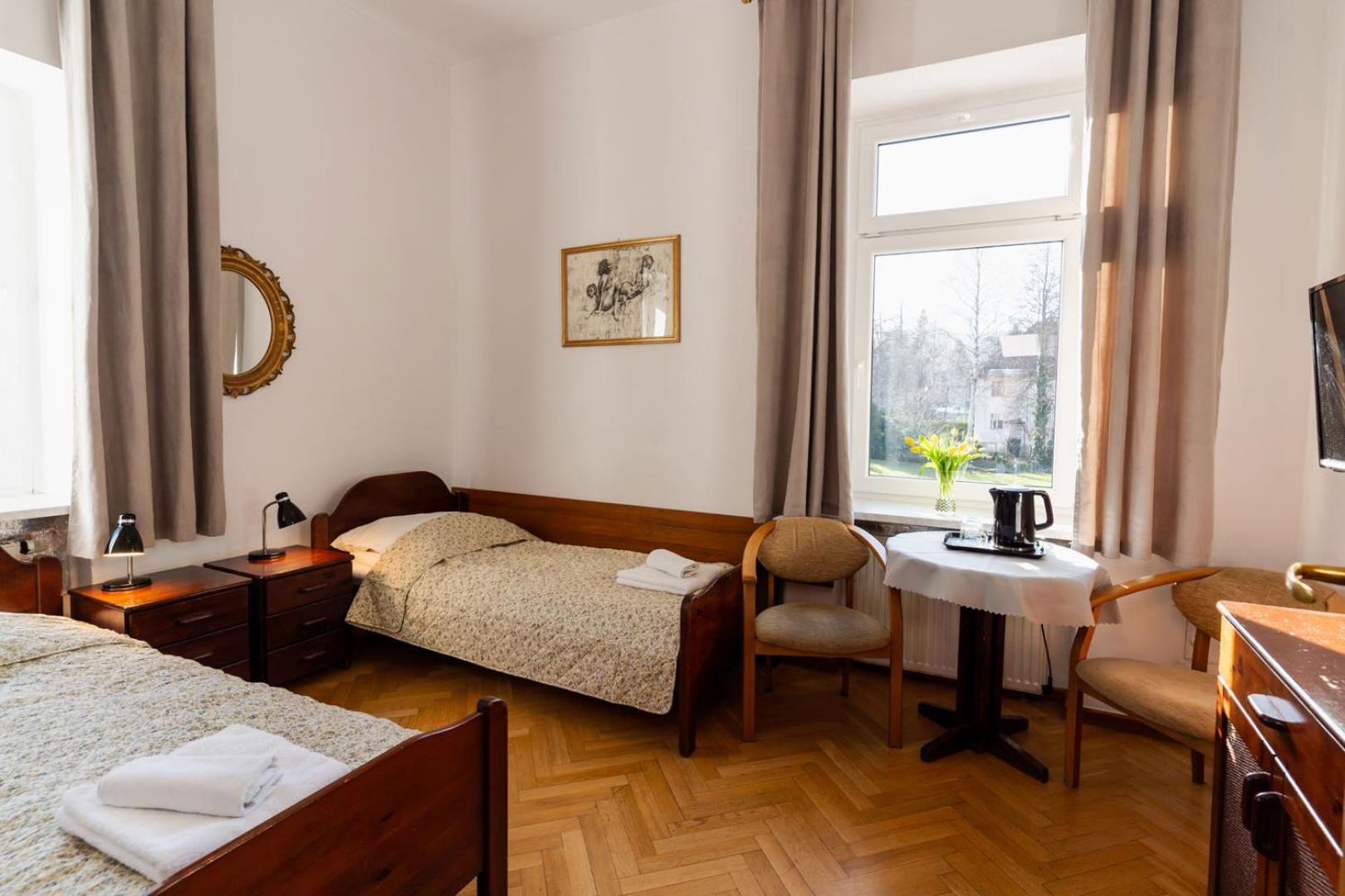 Double or Twin Room - Photo 3