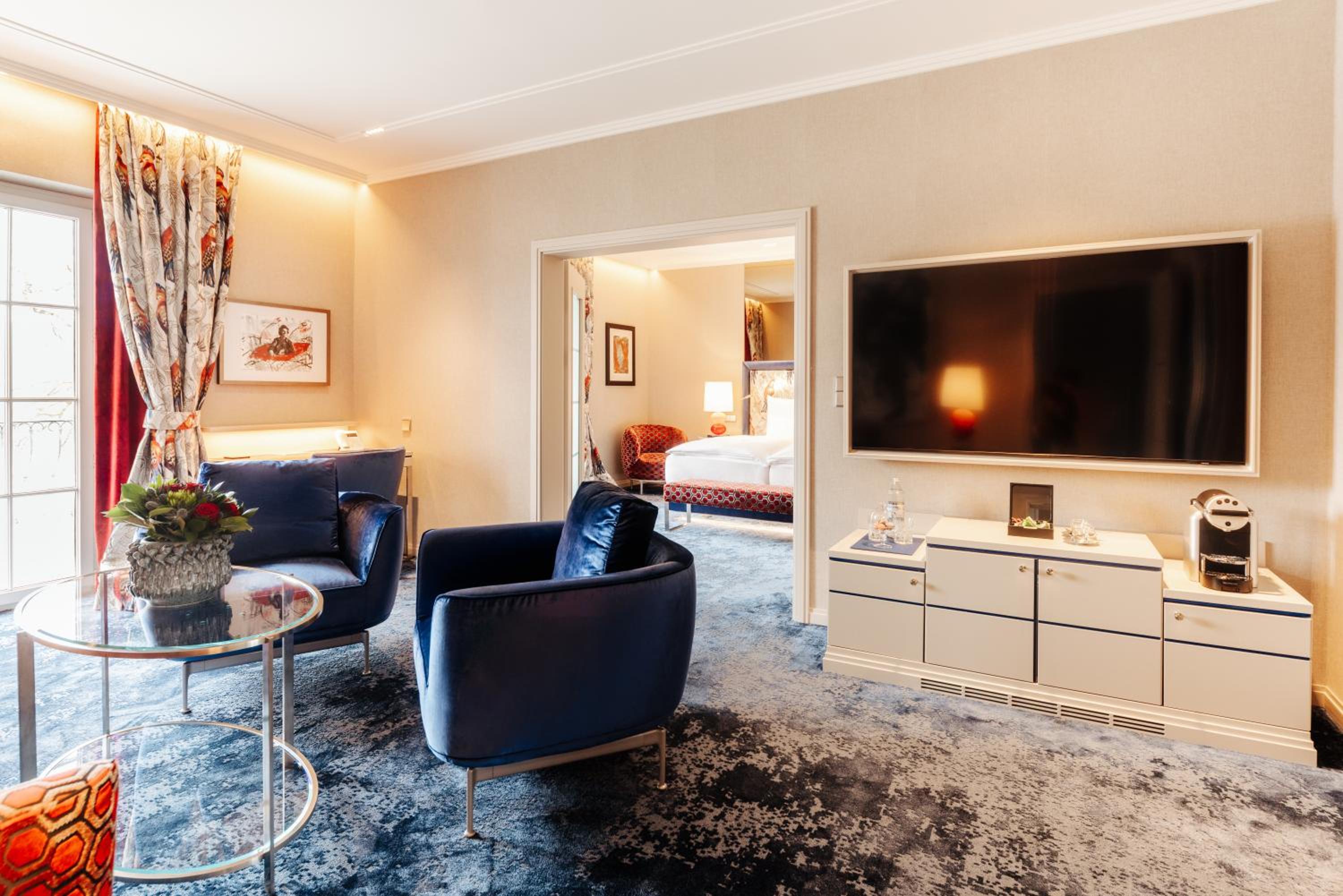 One-Bedroom Suite with Balcony and Lake View