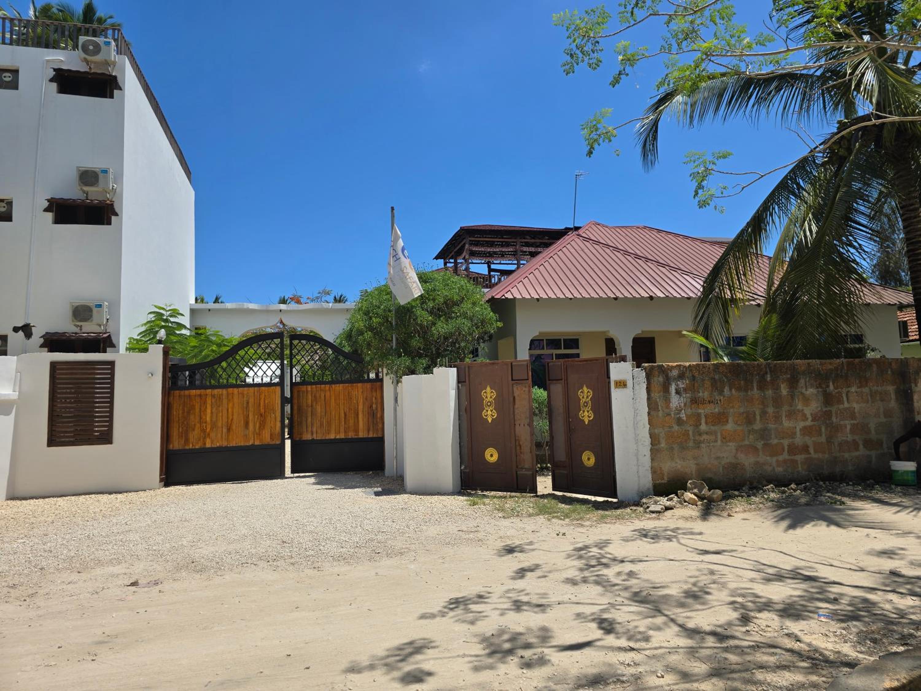 Three-Bedroom Villa photo 2