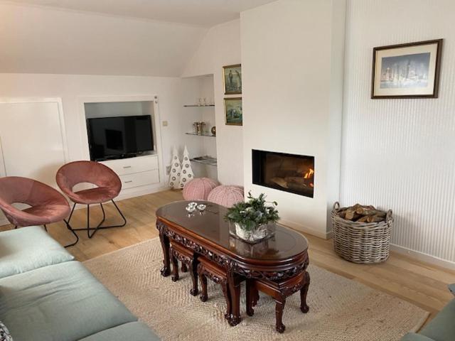 Four-Bedroom House photo 1