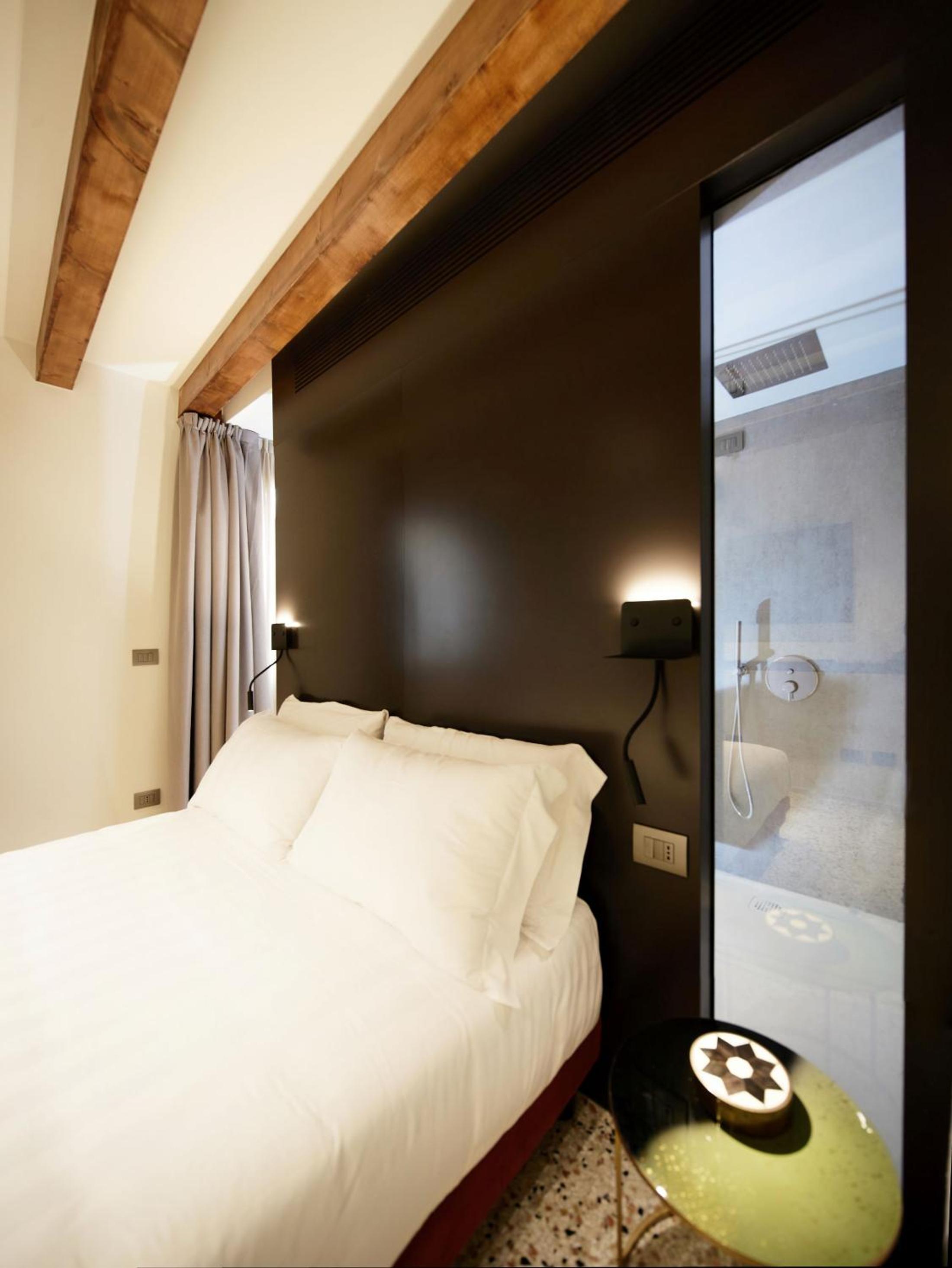One-Bedroom Apartment with Garden View photo 1