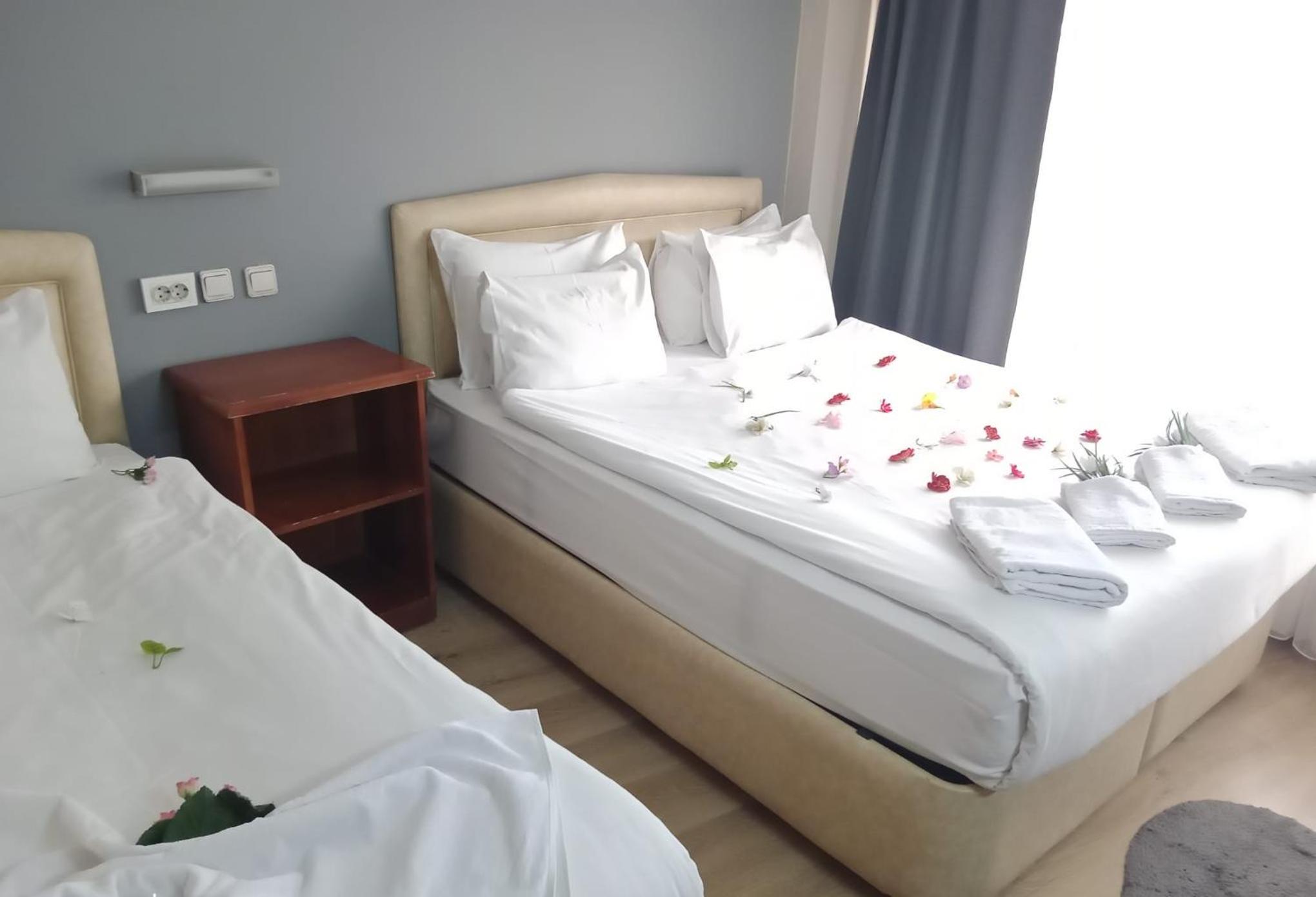 Triple Room - Photo 9