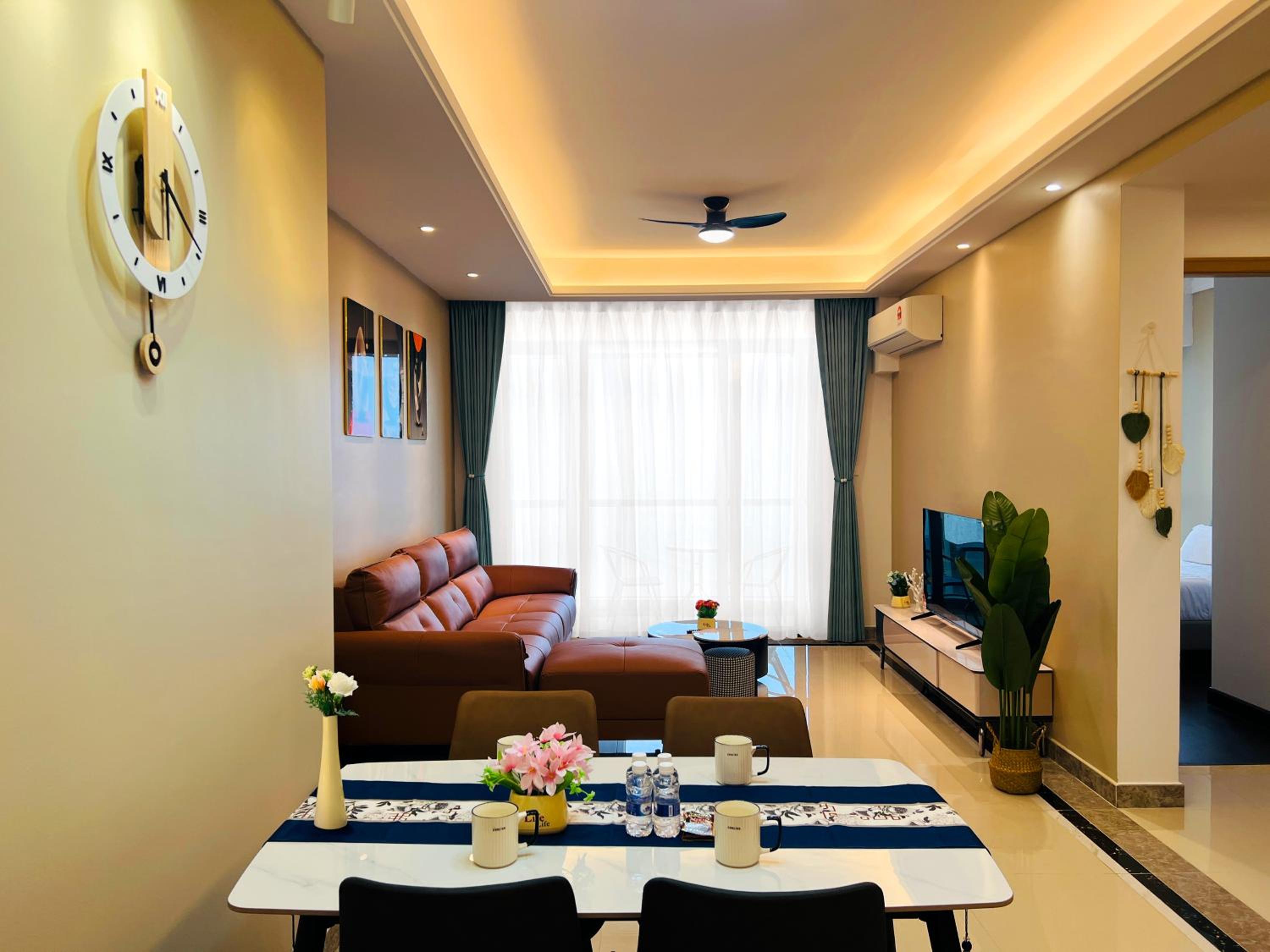 Two-Bedroom Apartment With Balcony And Sea View photo 3