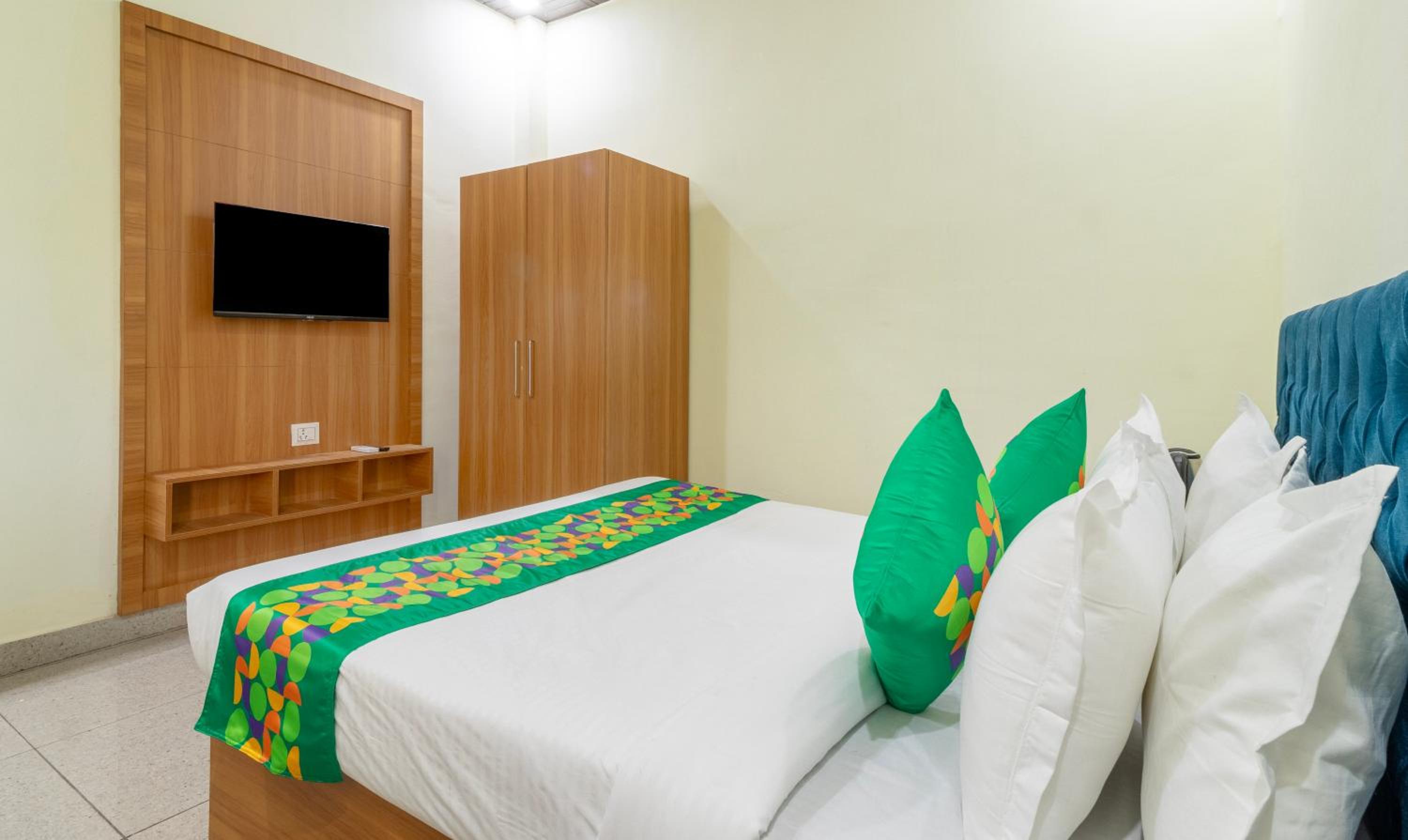 Economy Room photo 3