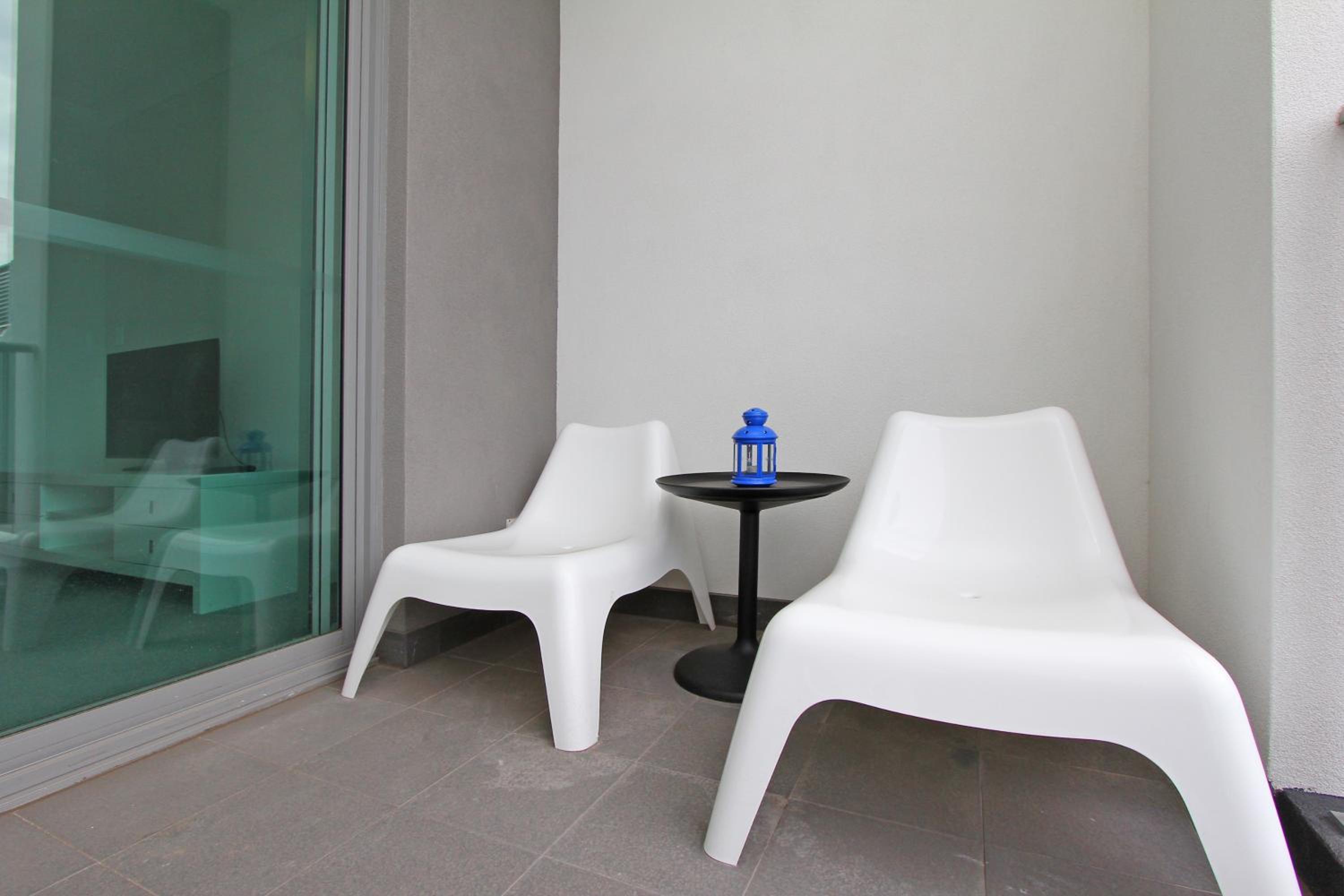 Studio Apartment photo 2