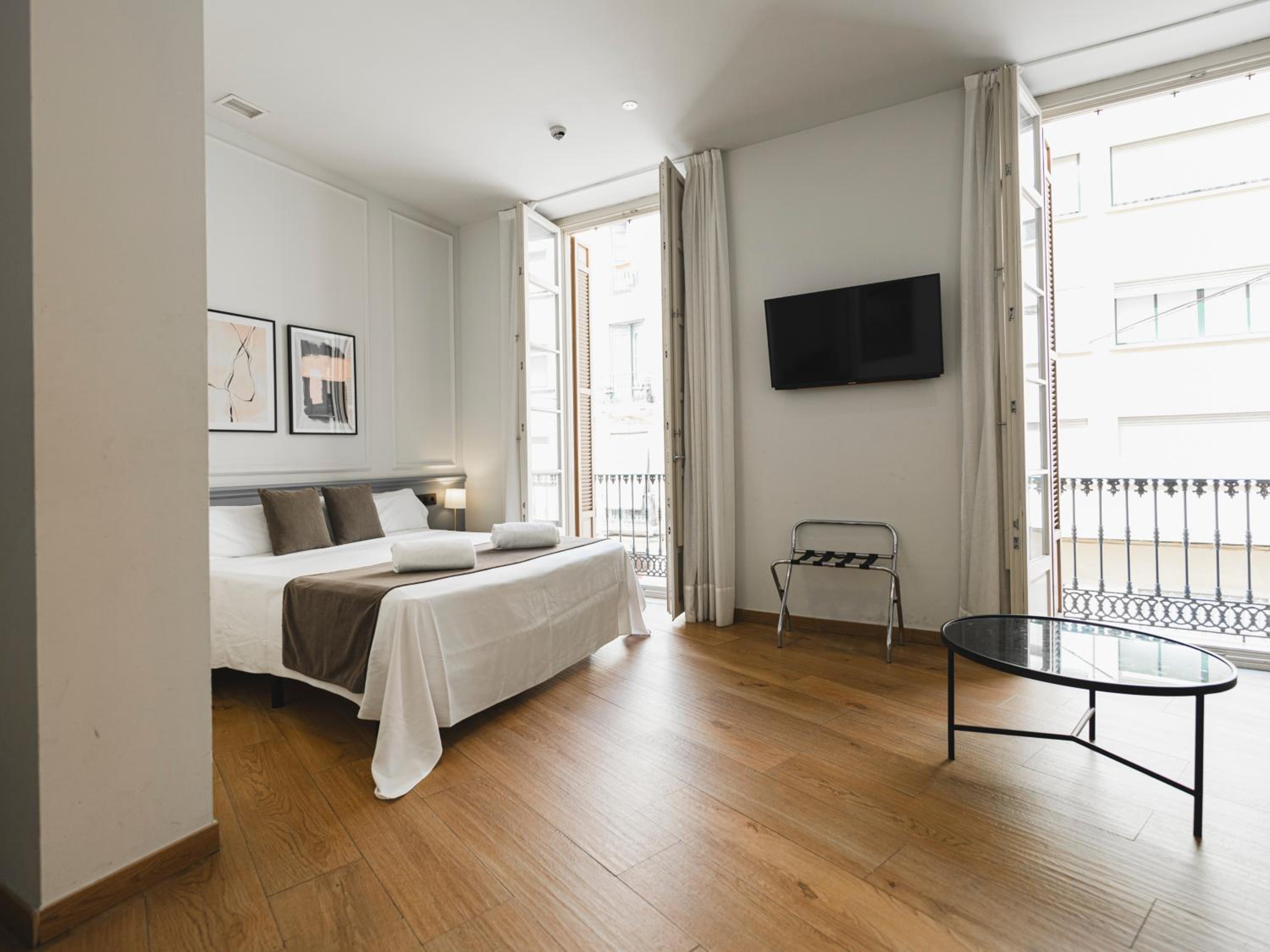 Junior Suite with Balcony photo 2