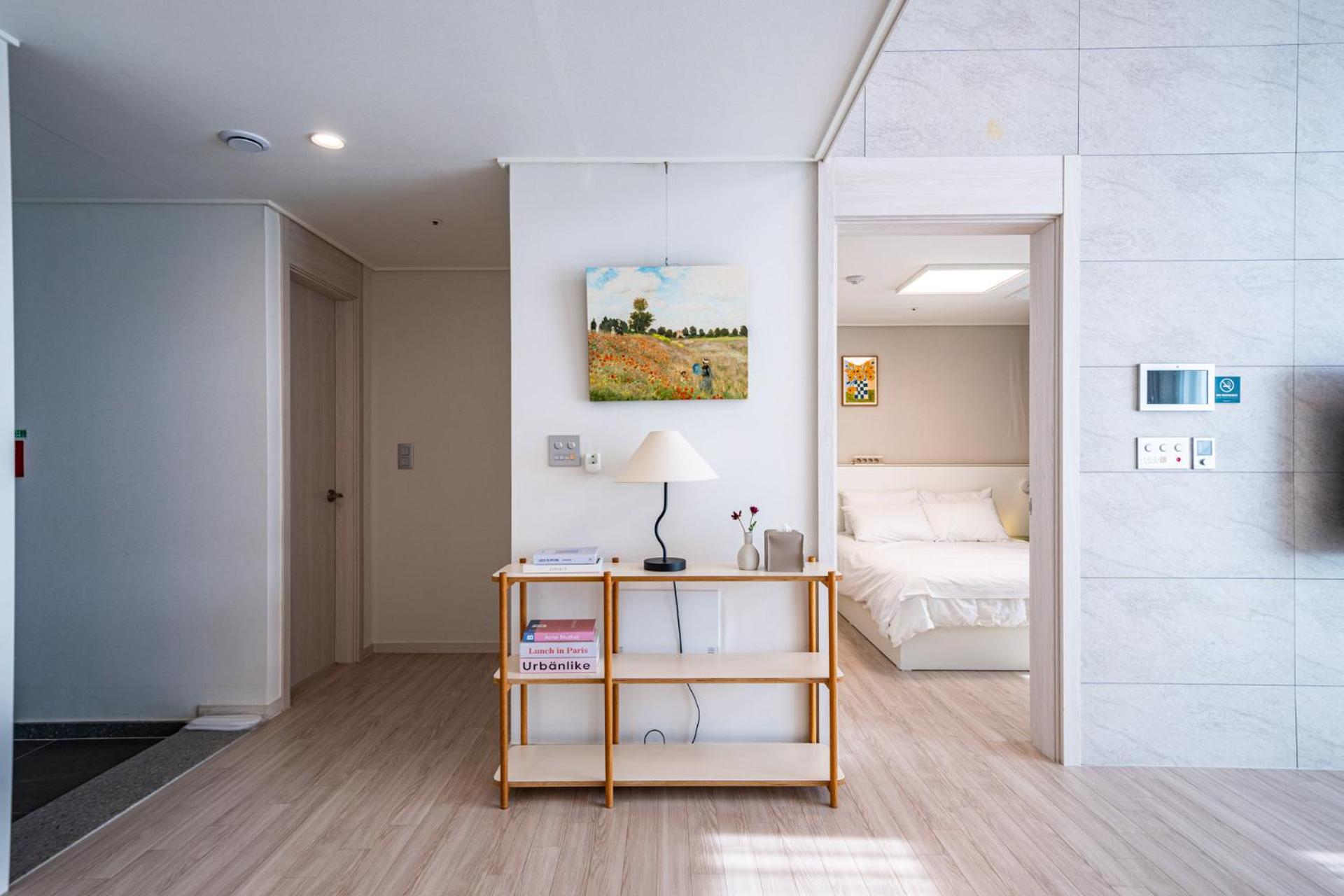Premier Double Loft - Photo 22