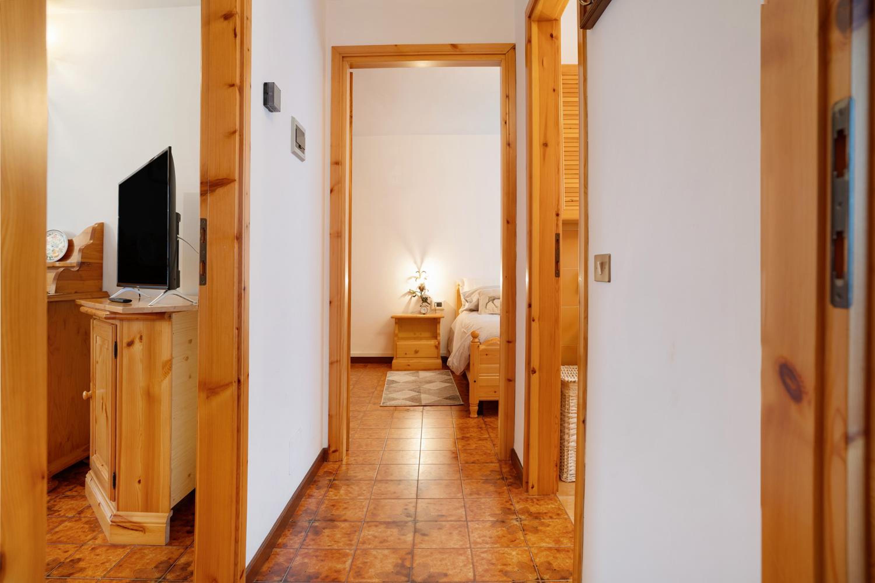 Two-Bedroom Deluxe Apartment with Garden View photo 1