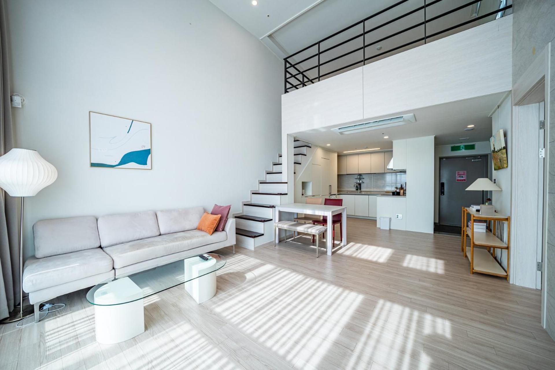 Partial Ocean view Premier Loft - Photo 1
