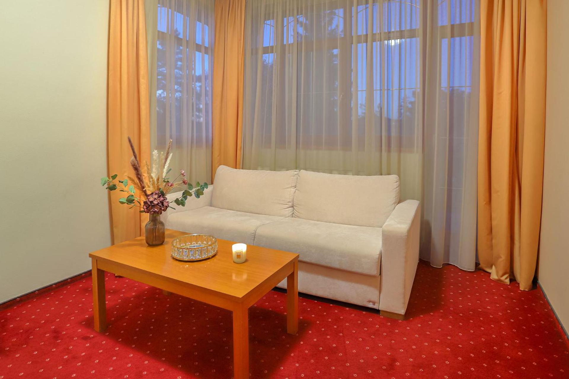 Apartment - Photo 3