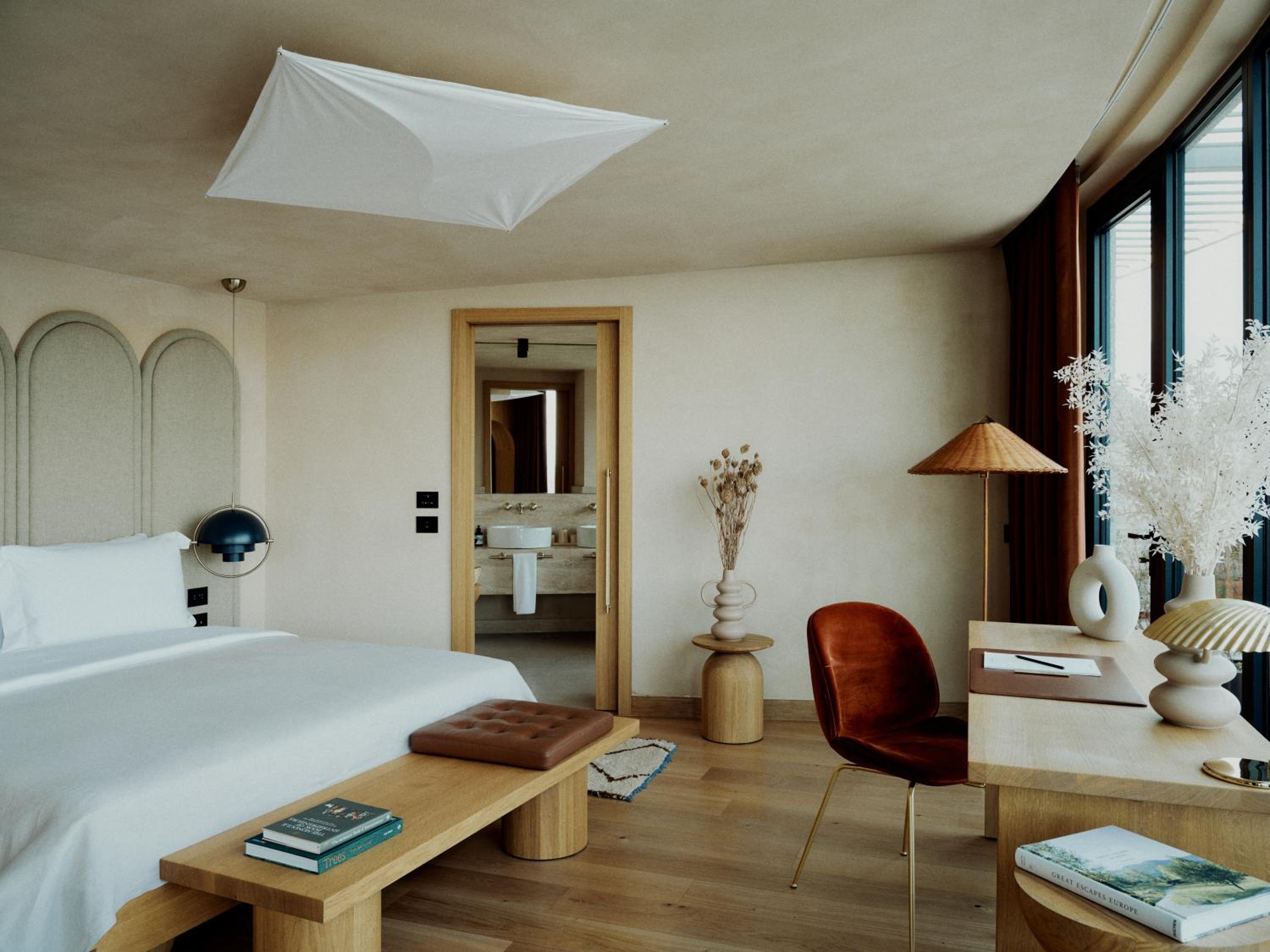 Panoramic Suite - Photo 2