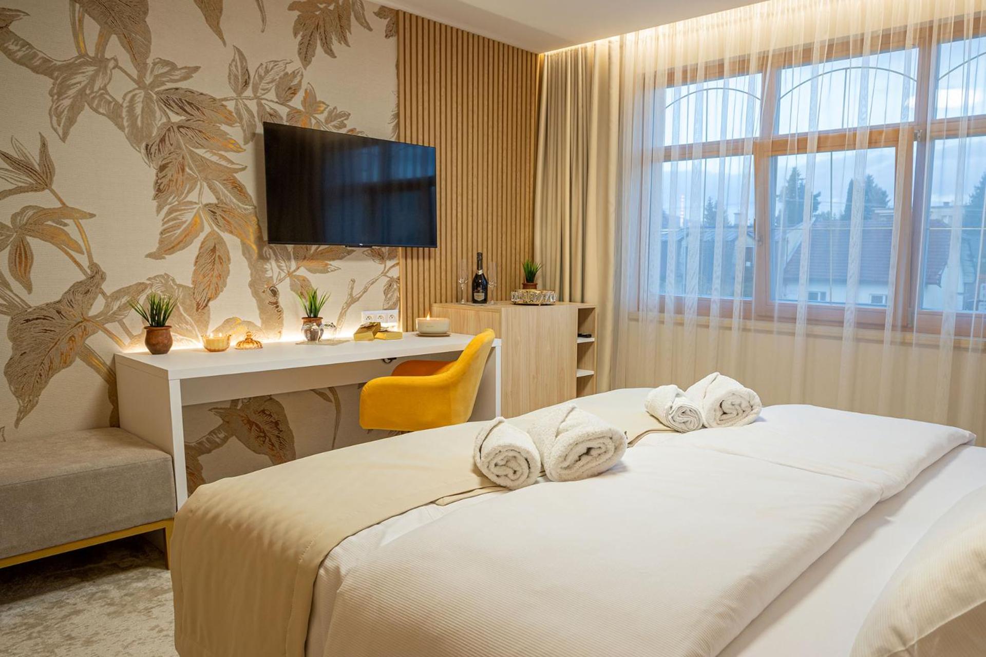 Superior Double or Twin Room - Photo 1