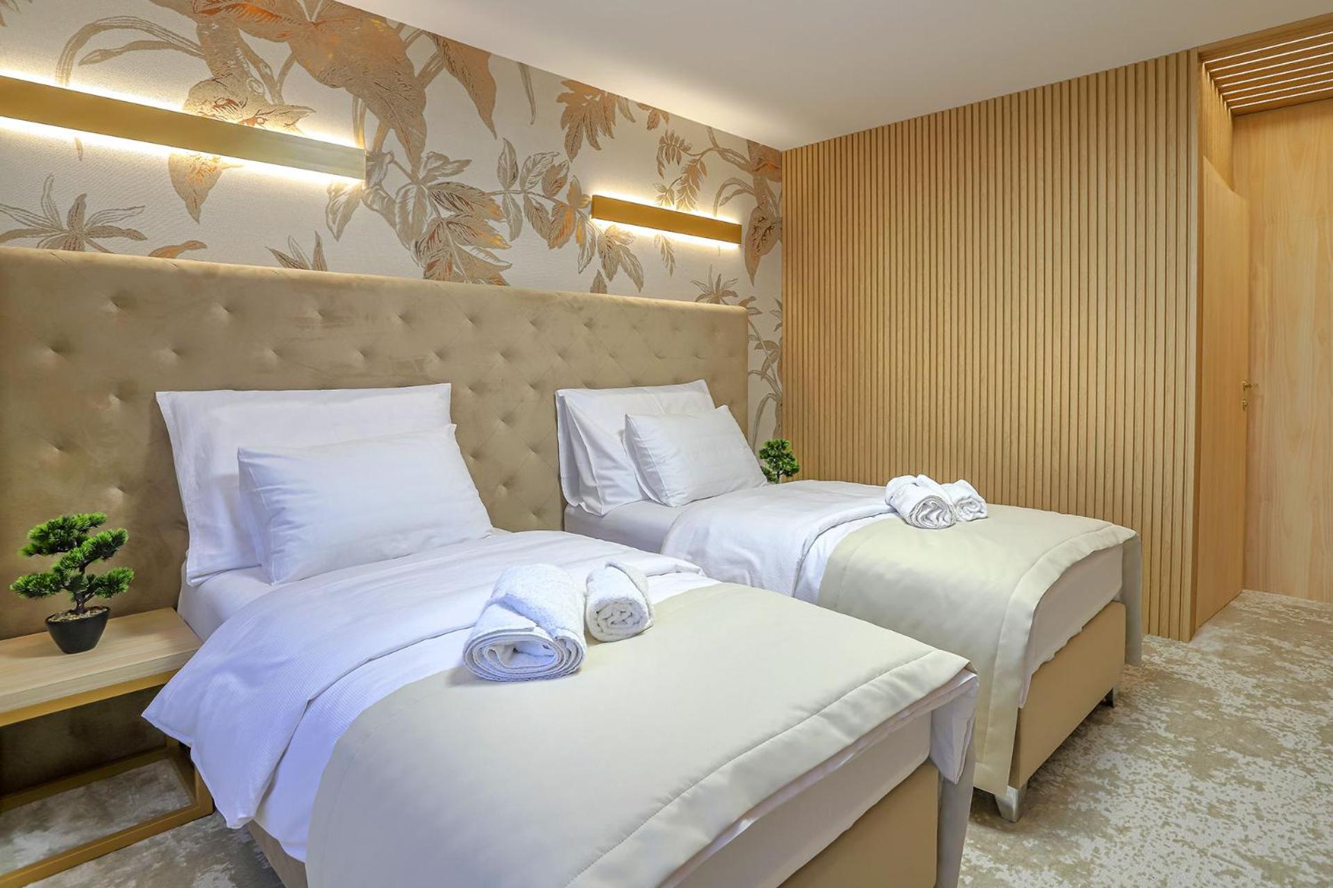 Superior Double or Twin Room - Photo 2