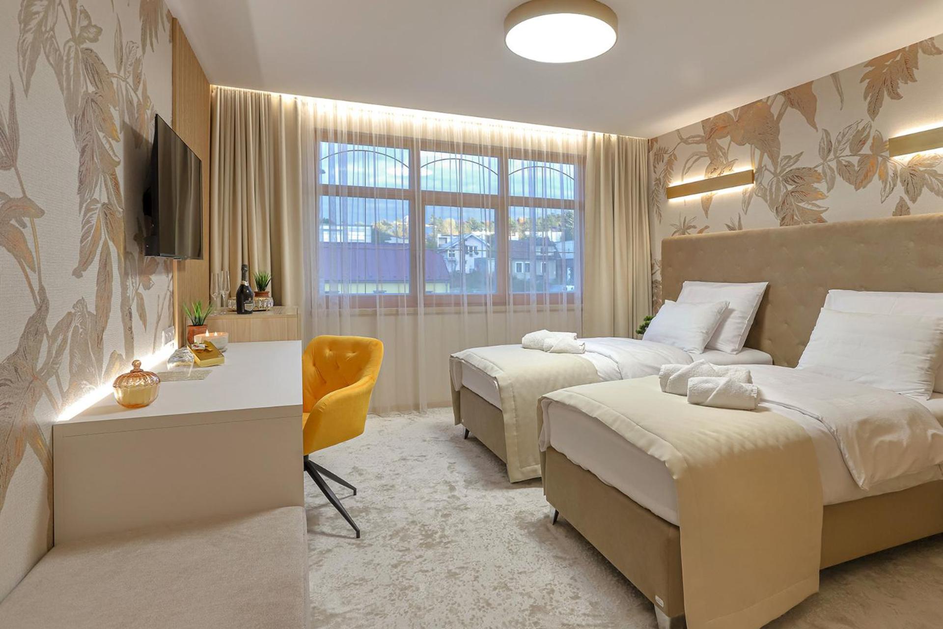 Superior Double or Twin Room - Photo 3