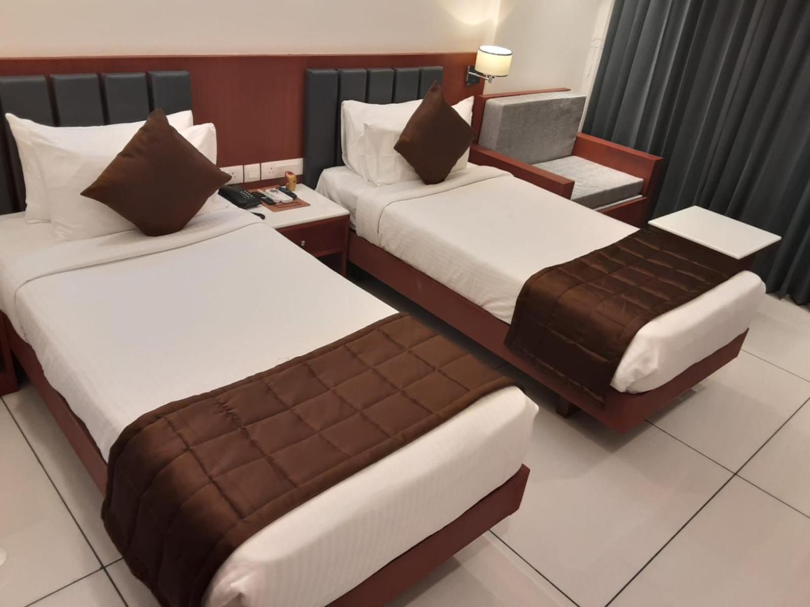 Superior Double or Twin Room - Photo 3