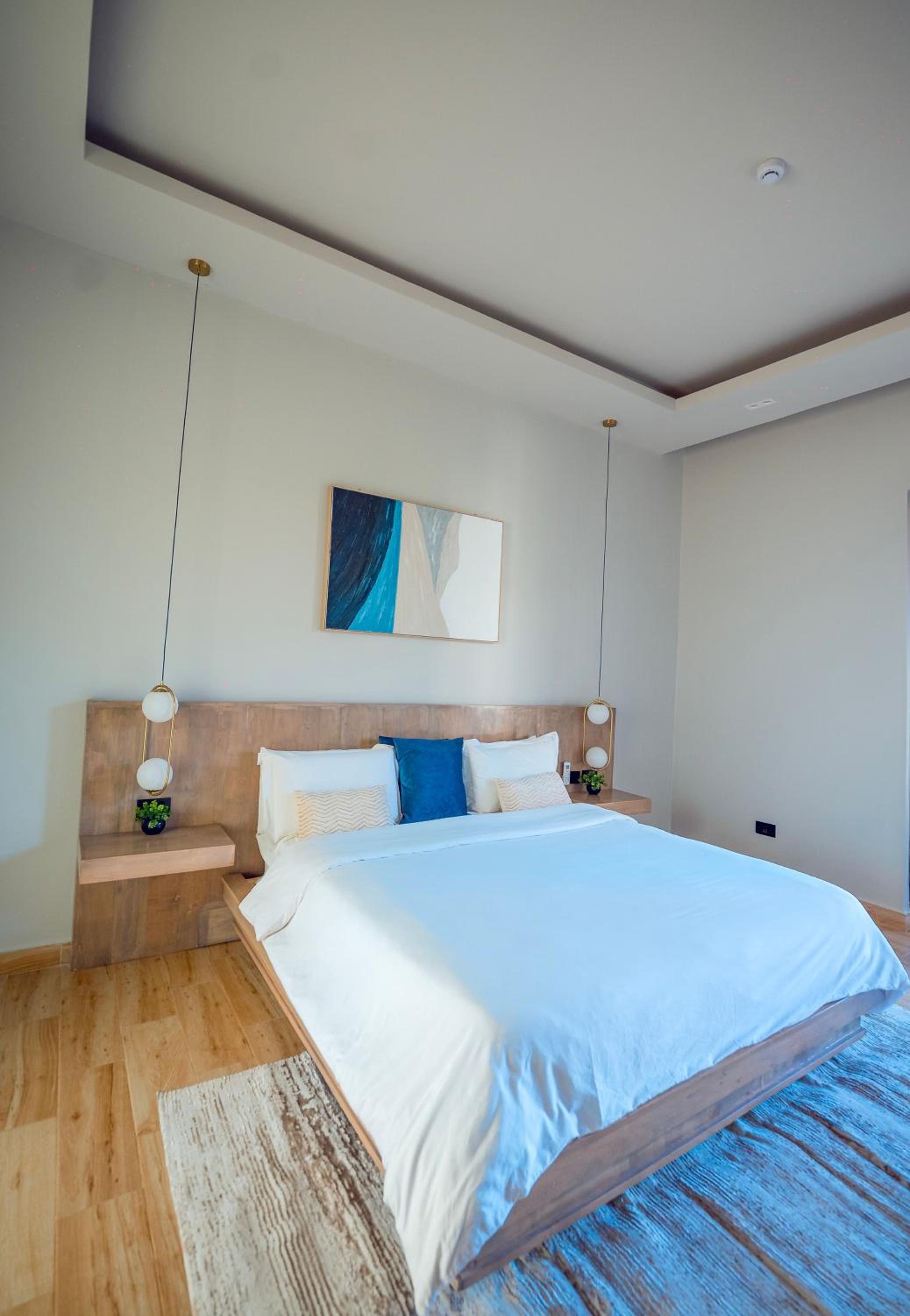 Queen Room with Pool View
