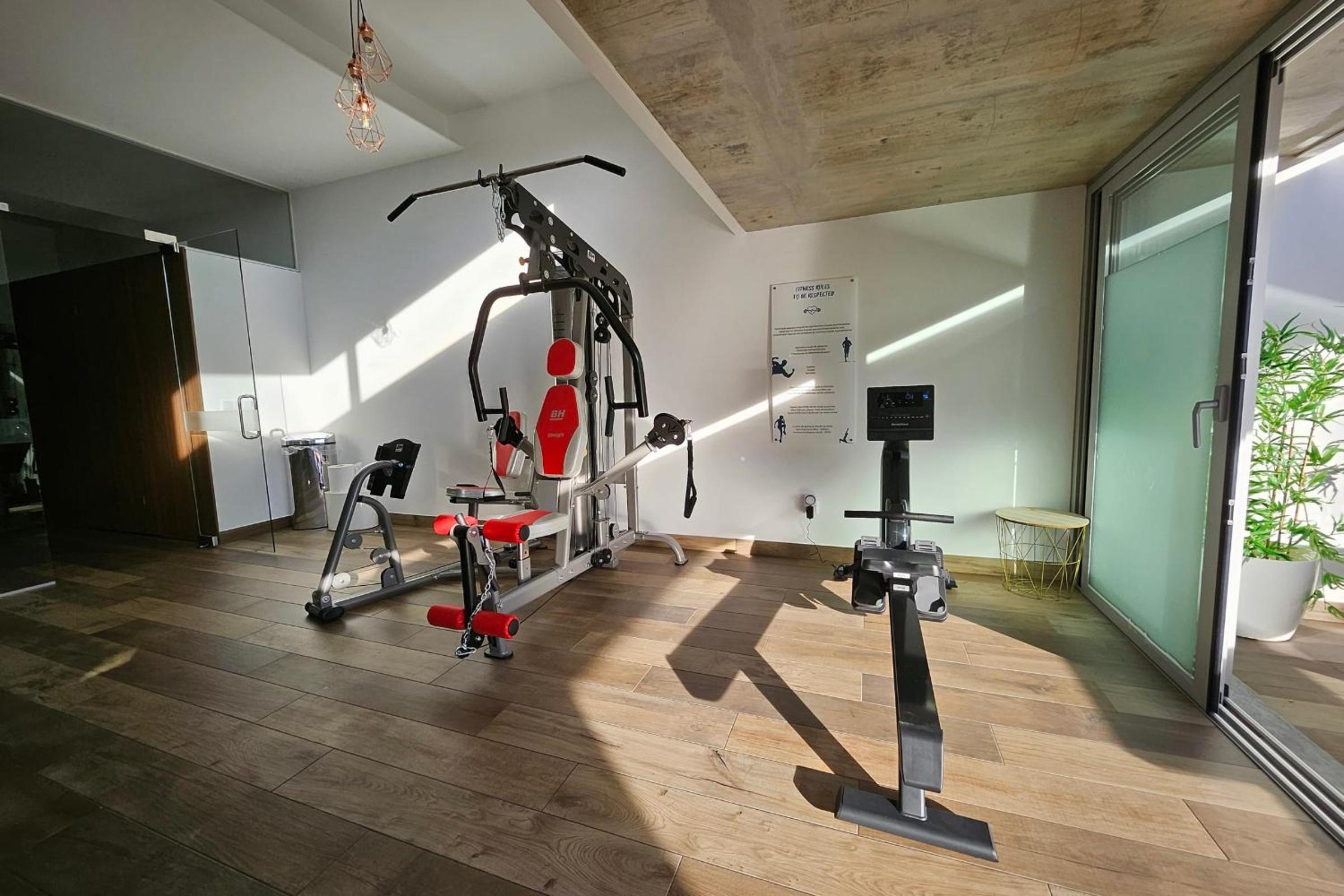 Apartment photo 2