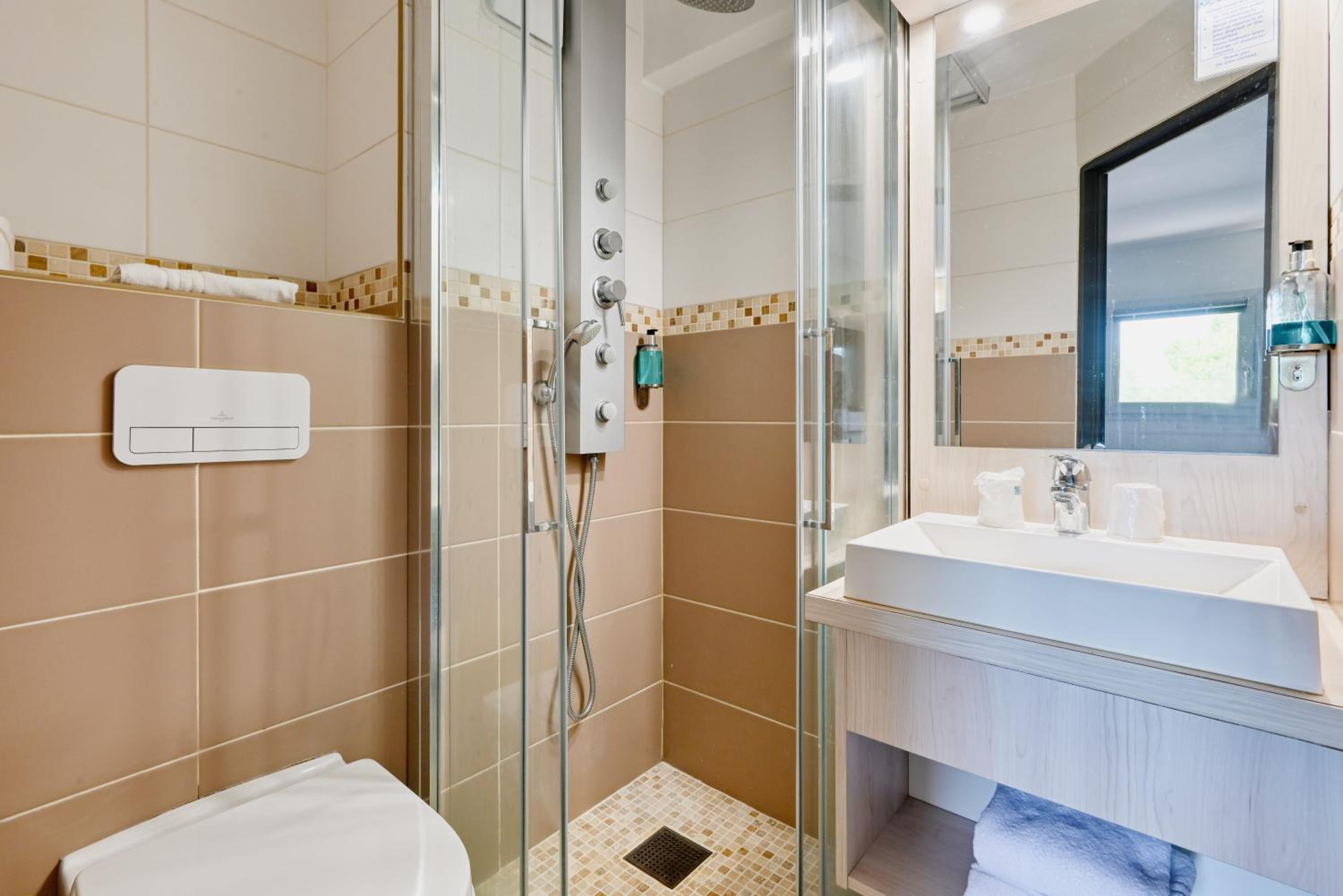Large Double Room photo 3