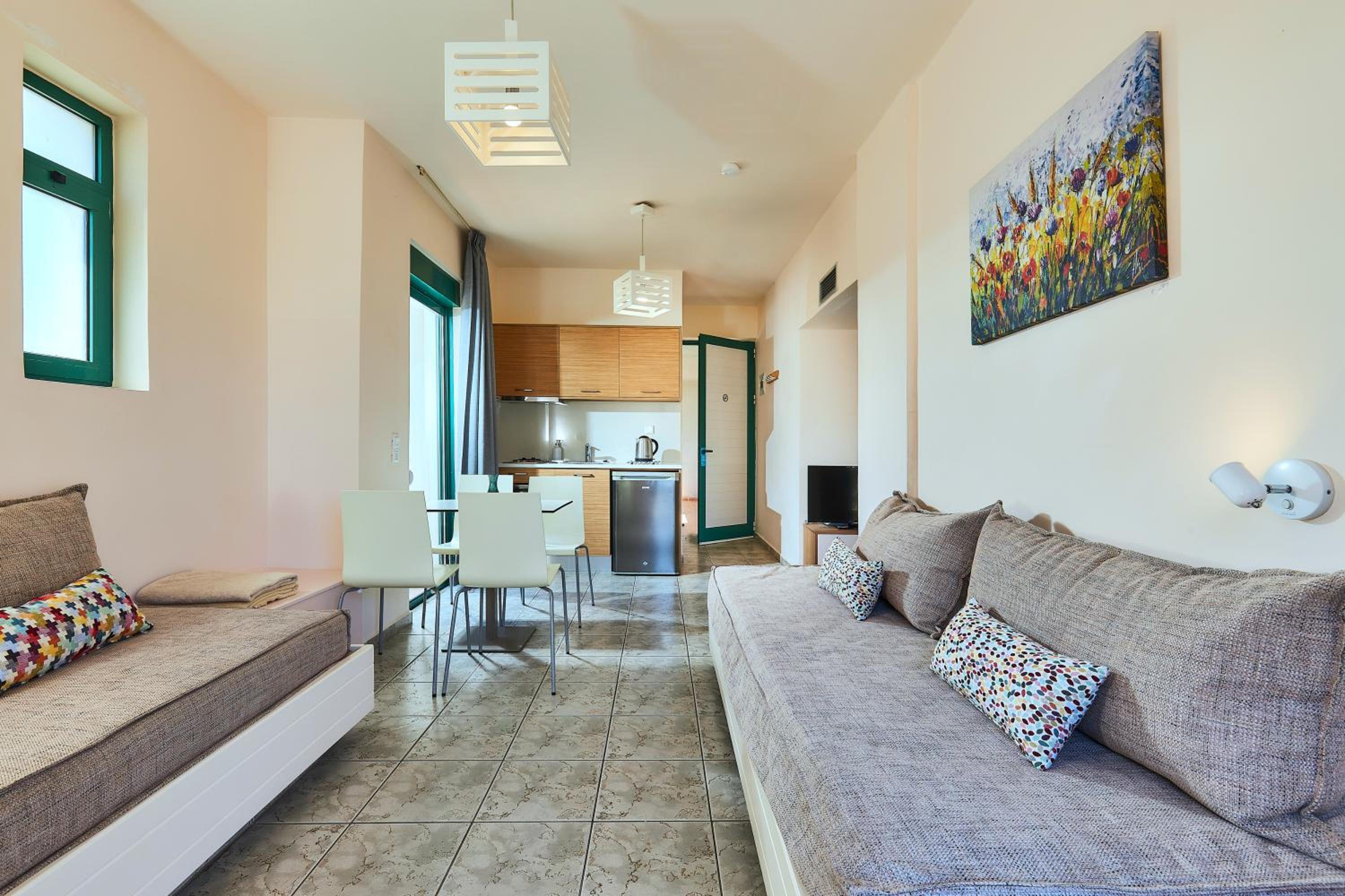 One Bedroom Apartment with Garden View - Photo 9