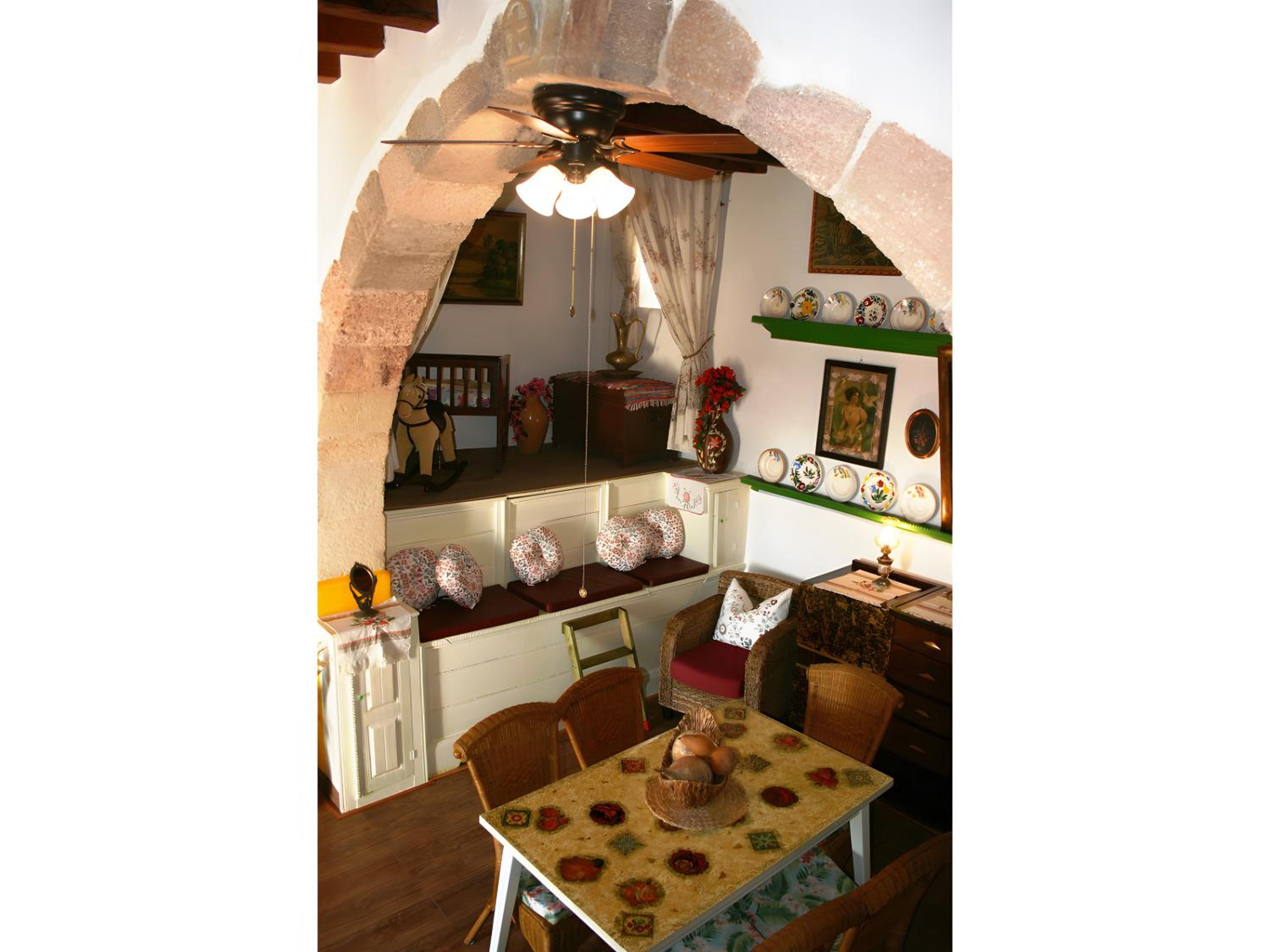 One-Bedroom House photo 2
